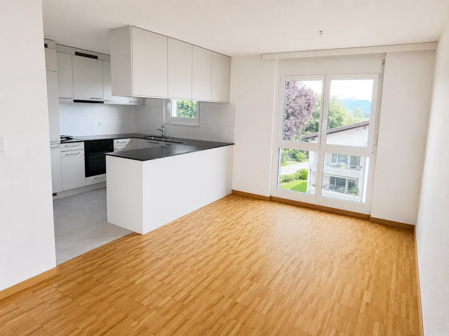 Geräumige 5.5-Zimmer-Wohnung mit Balkon - Foto 1 von 10