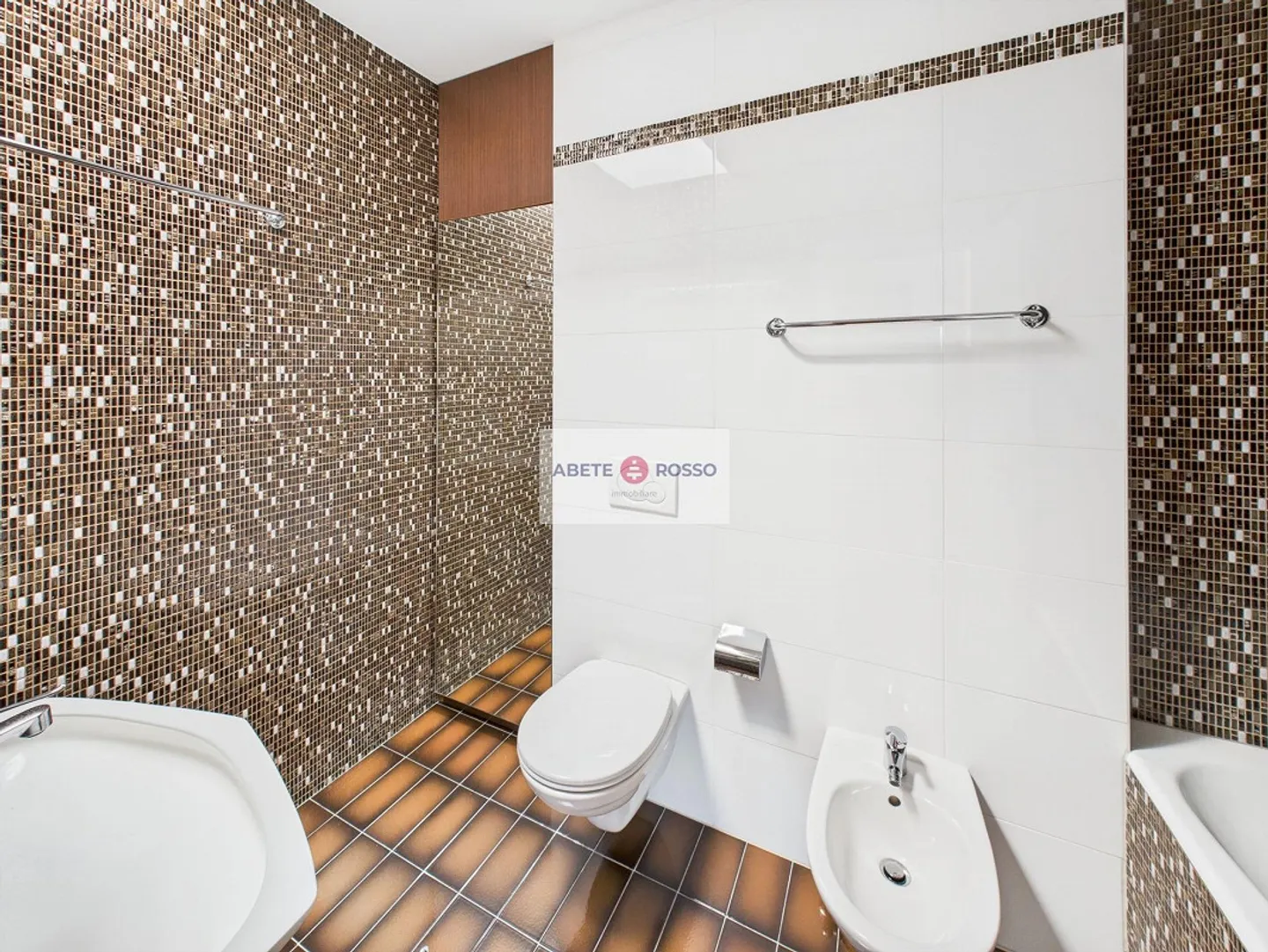 Penthouse, Panoramaterrasse, in der Nähe des FFS-Bahnhofs und des Zentrums von Lugano. - Foto 18 von 25