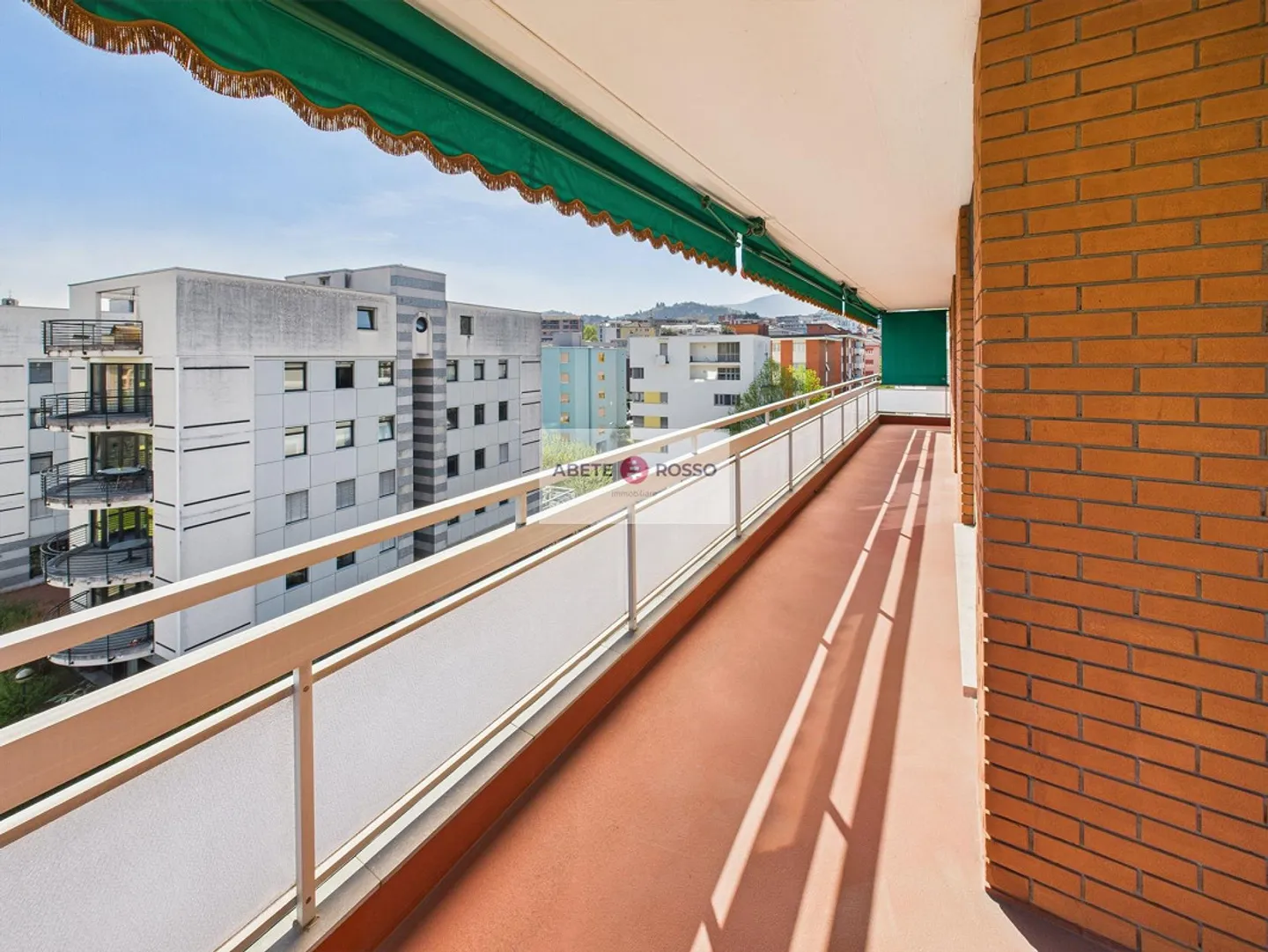 Penthouse, Panoramaterrasse, in der Nähe des FFS-Bahnhofs und des Zentrums von Lugano. - Foto 19 von 25