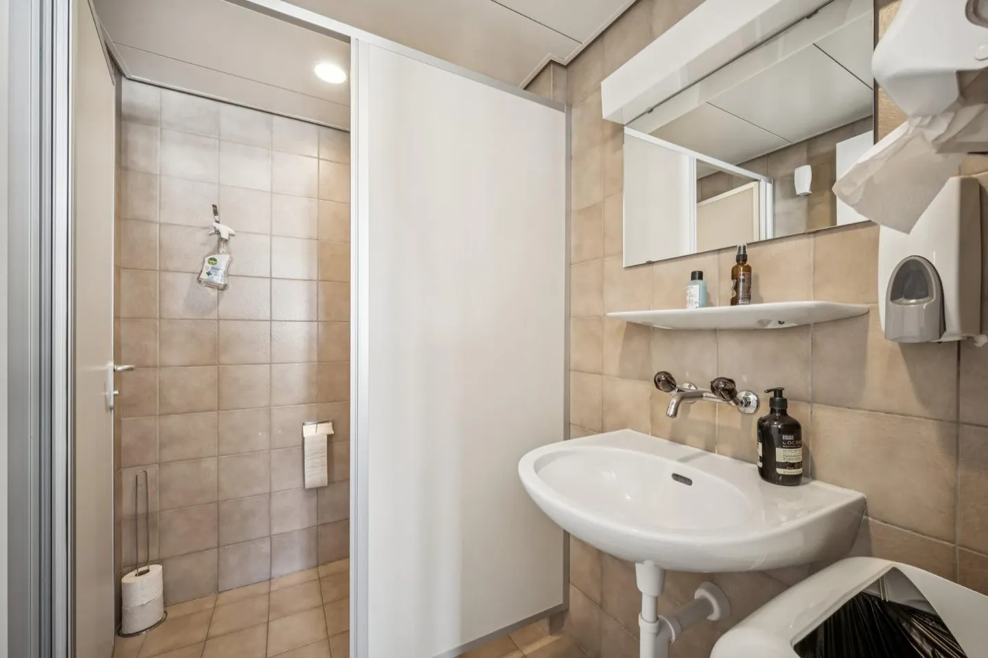 Negozio di 32m²: nel cuore di Zurigo-Oerlikon - Foto 7 di 12