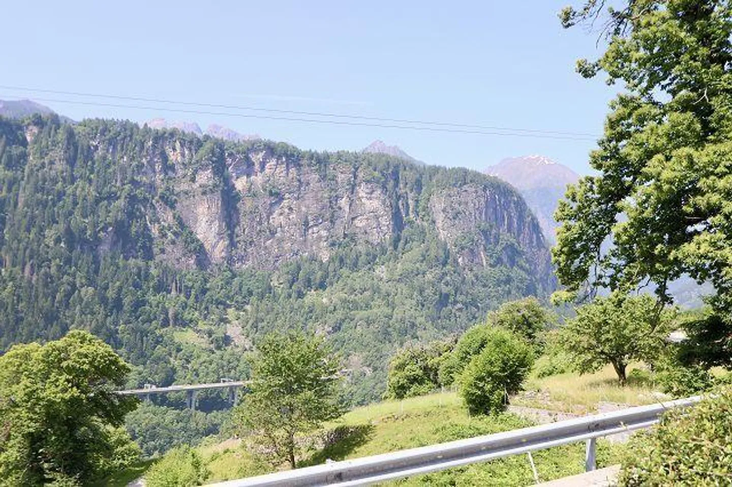 «Bauland von 491 mit Garage an sehr sonniger, ruhiger Aussichtslage / terreno edificabile con garage, molto soleggiato, tranquillo con bella vista» - Foto 6 von 10