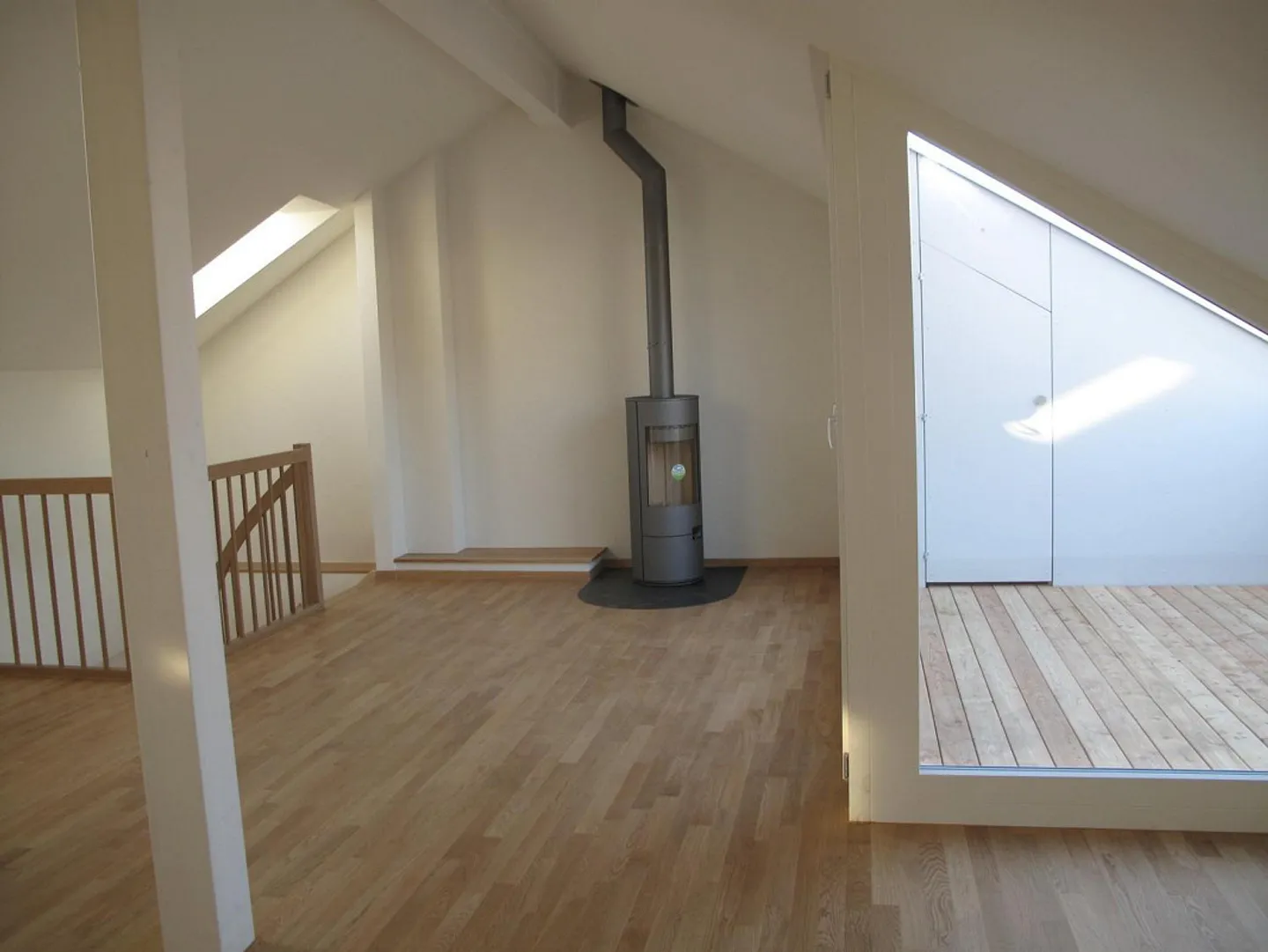 4-Maisonette apartment with beautiful views and private washing machine... - Photo 2 of 13