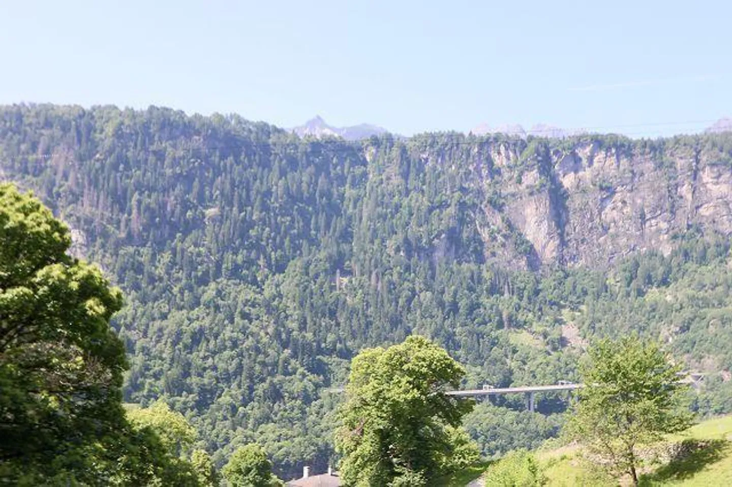 «Bauland von 491 mit Garage an sehr sonniger, ruhiger Aussichtslage / terreno edificabile con garage, molto soleggiato, tranquillo con bella vista» - Foto 7 von 10