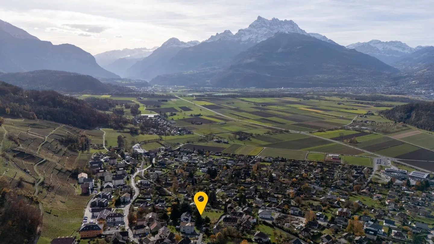 BUILDING PLOT ~2'083m2 = ~CHF 336.-/m2 / PERMIT IN FORCE FOR 2 VILLAS - Photo 7 of 8