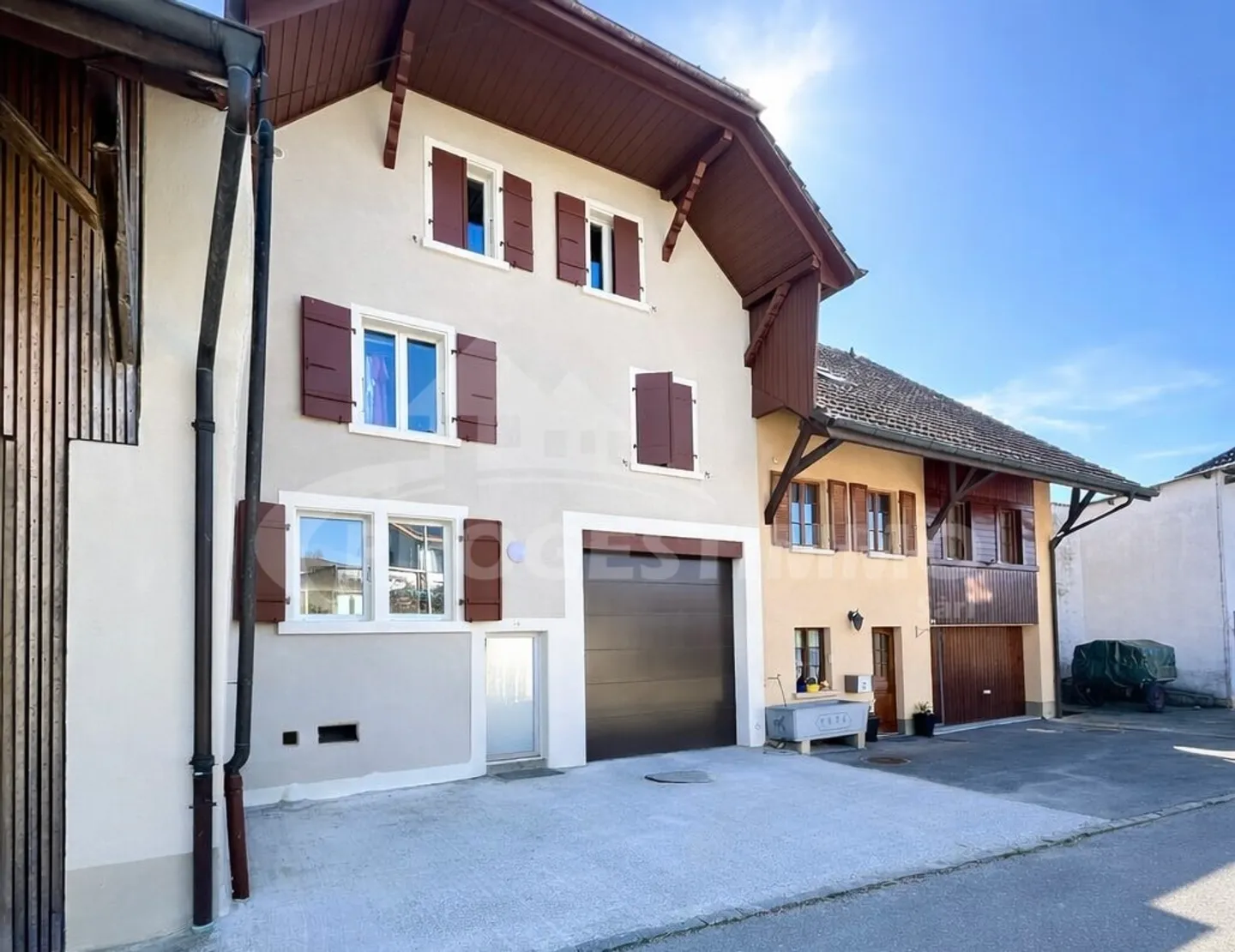 RENOVATED FAMILY HOUSE WITH GREAT EXPANSION POTENTIAL - Photo 10 of 13