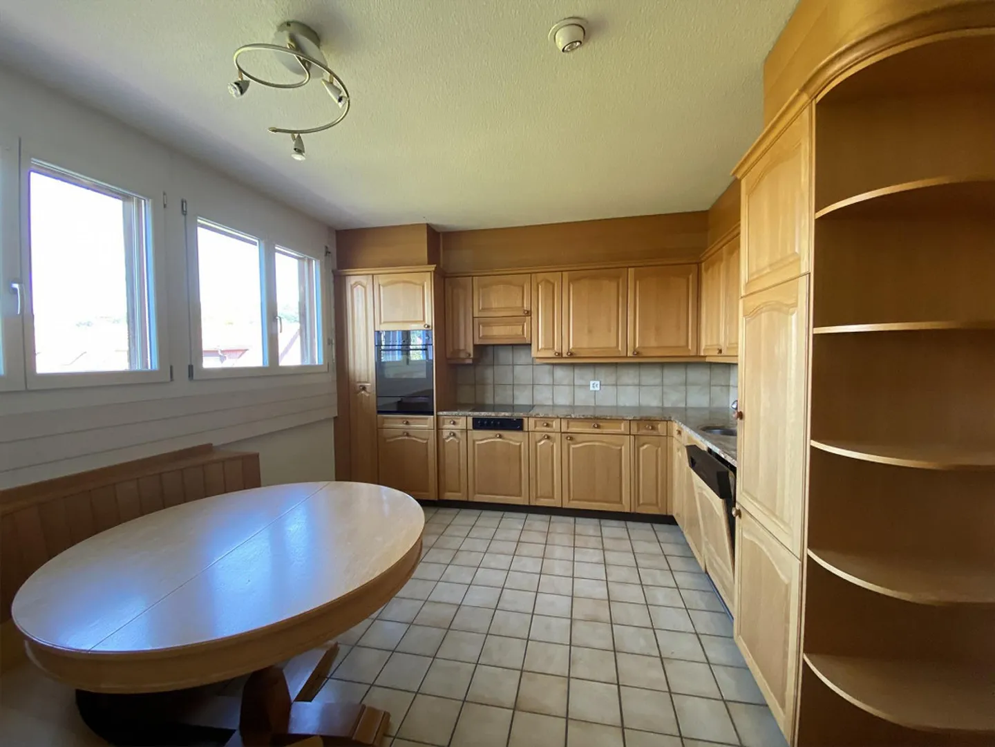 Charmante Dachwohnung in Neftenbach - Foto 6 von 15