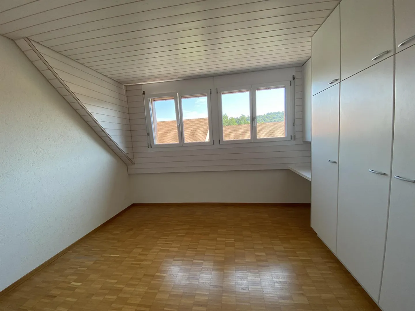 Charmante Dachwohnung in Neftenbach - Foto 7 von 15