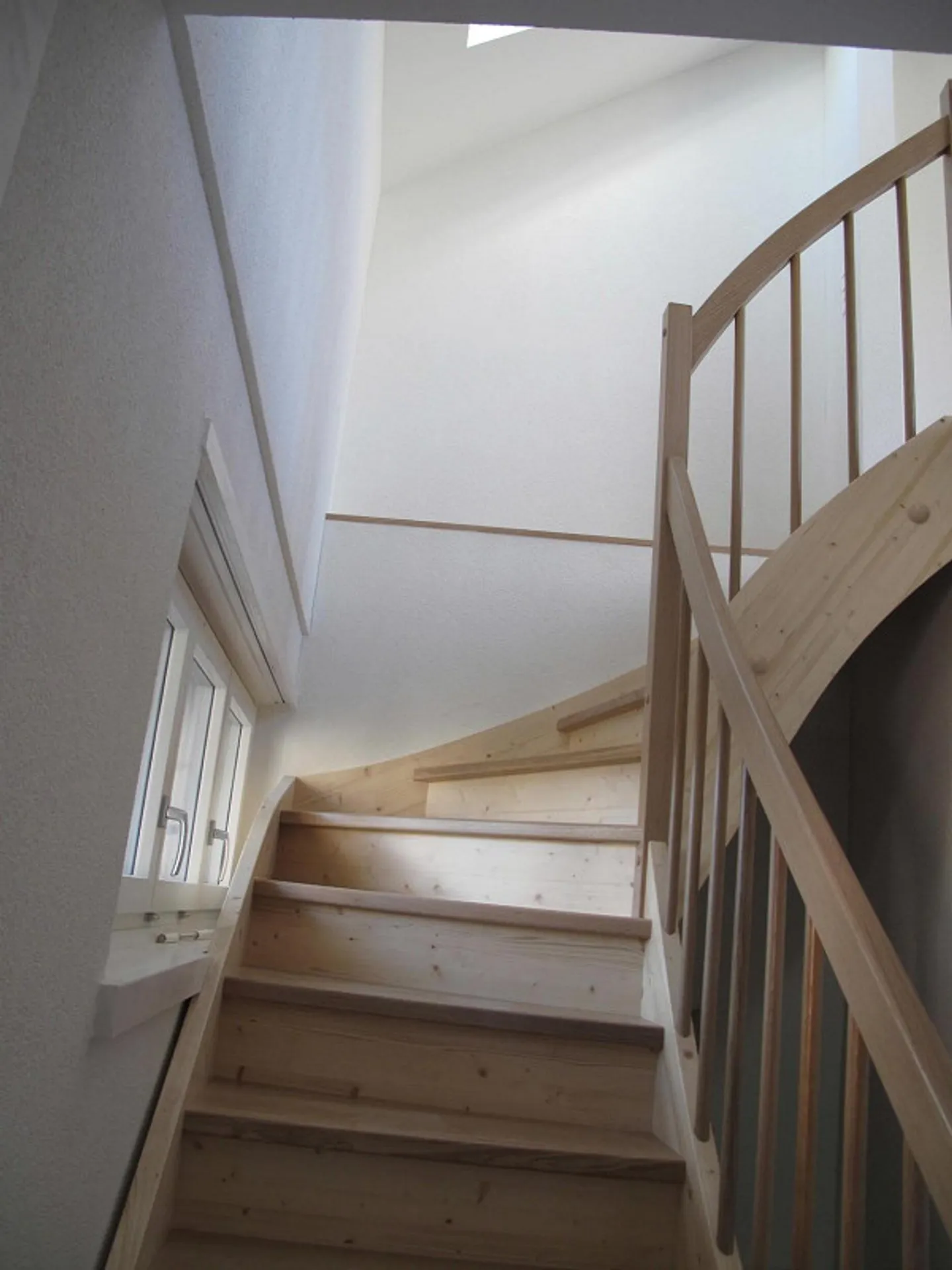 4-Maisonette apartment with beautiful views and private washing machine... - Photo 7 of 13