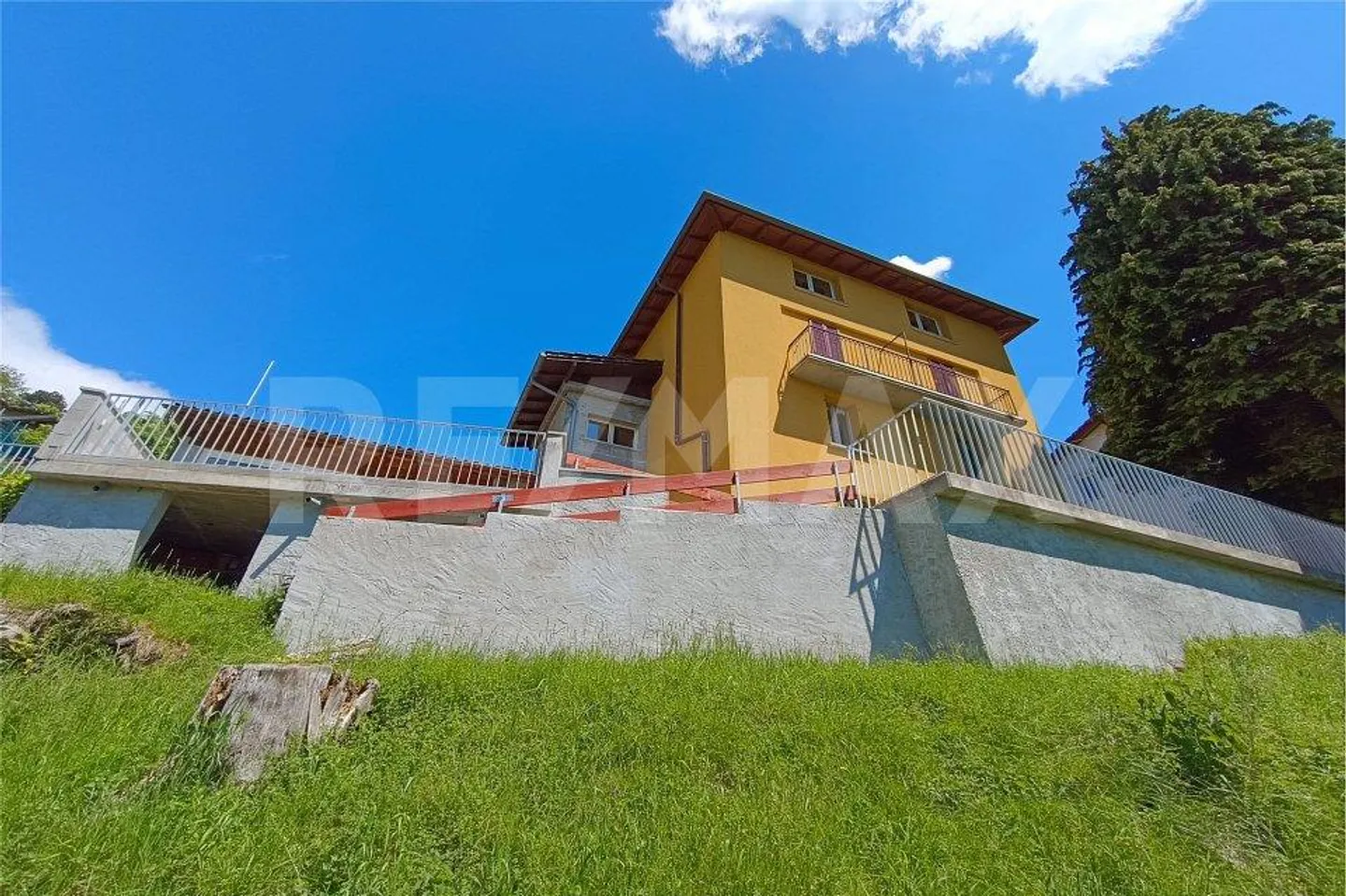 IN VENDITA: Casa indipendente con vista panoramica a Colla - Foto 1 di 13