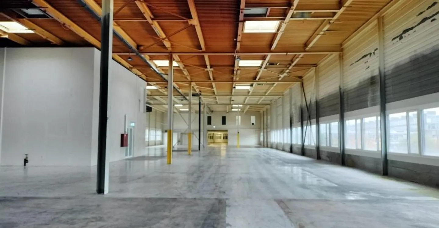 Espace commercial spacieux - Photo 5 sur 7