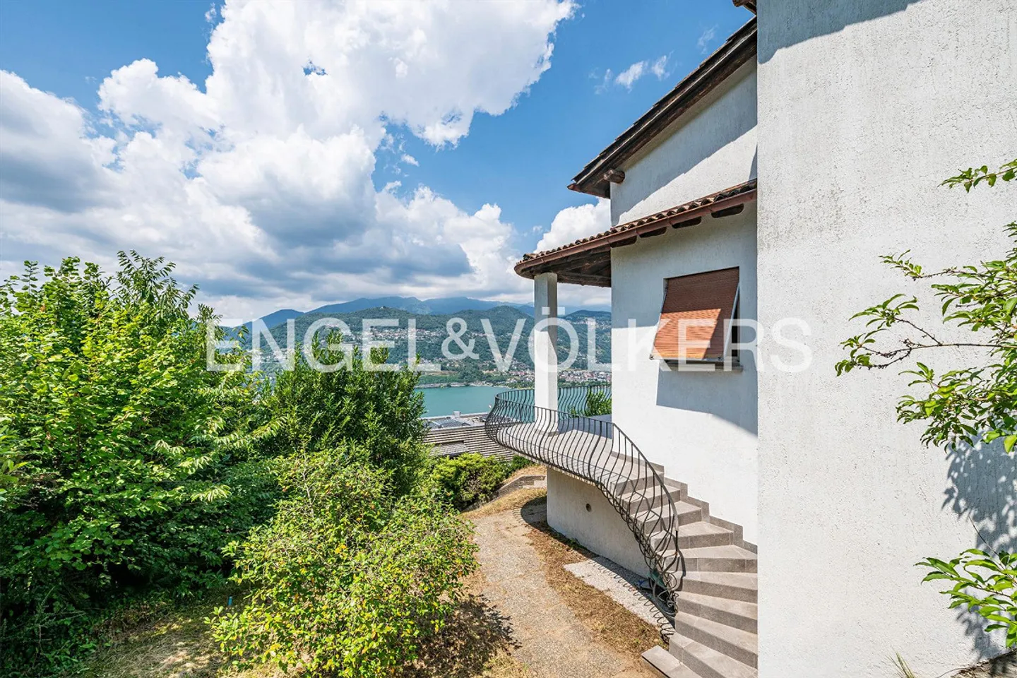 Villa con vista lago - Foto 7 di 12
