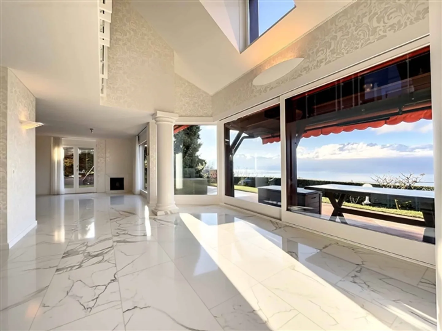 Detached villa with 6.5 rooms and panoramic views of Lake Geneva - Photo 5 of 13