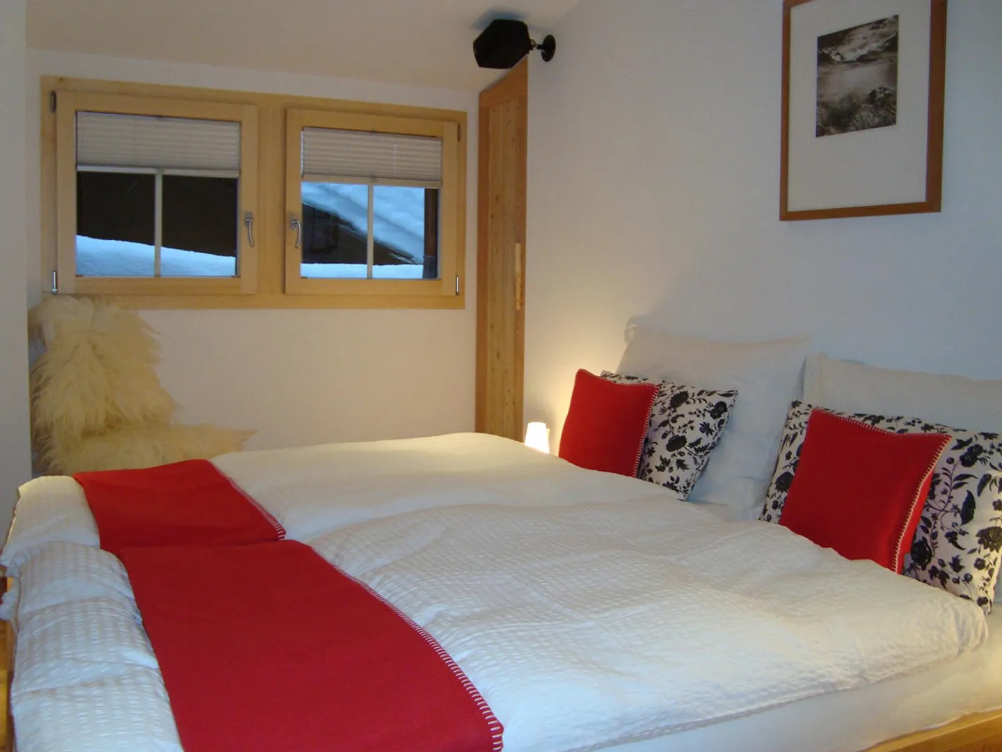 Appartement sous les combles dans une maison valaisanne typique au cœur de Zermatt - Photo 4 sur 9