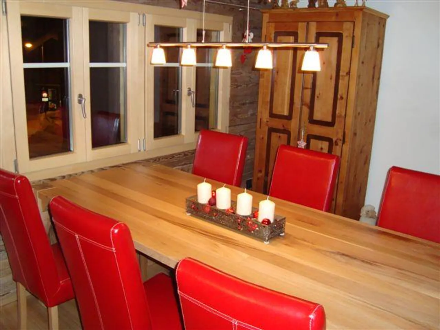 Appartement sous les combles dans une maison valaisanne typique au cœur de Zermatt - Photo 9 sur 9