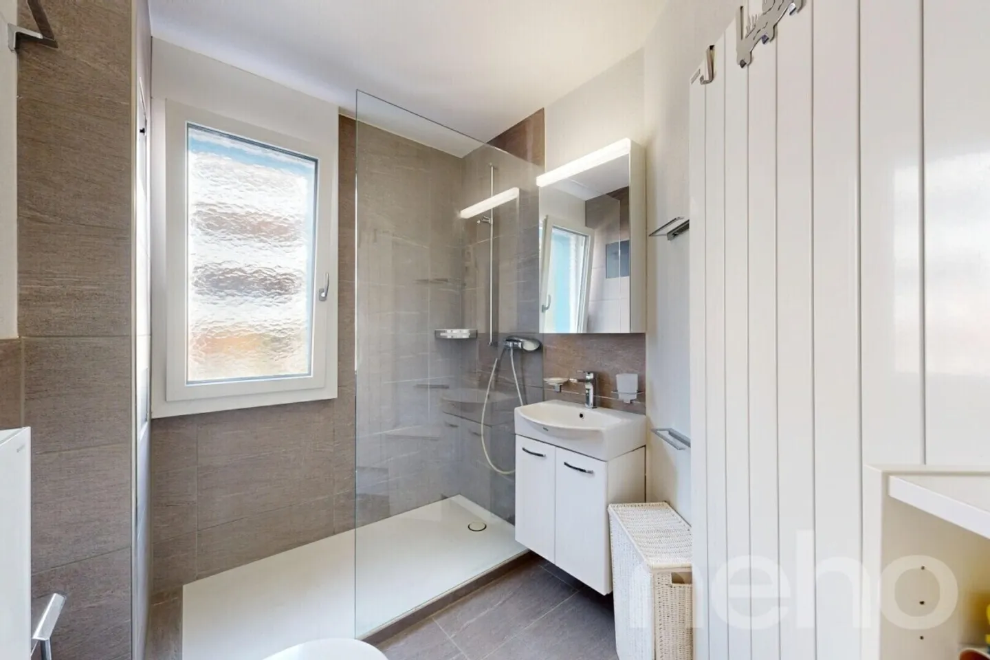 Renovated studio in Zurich's Friesenberg district - Photo 4 of 7