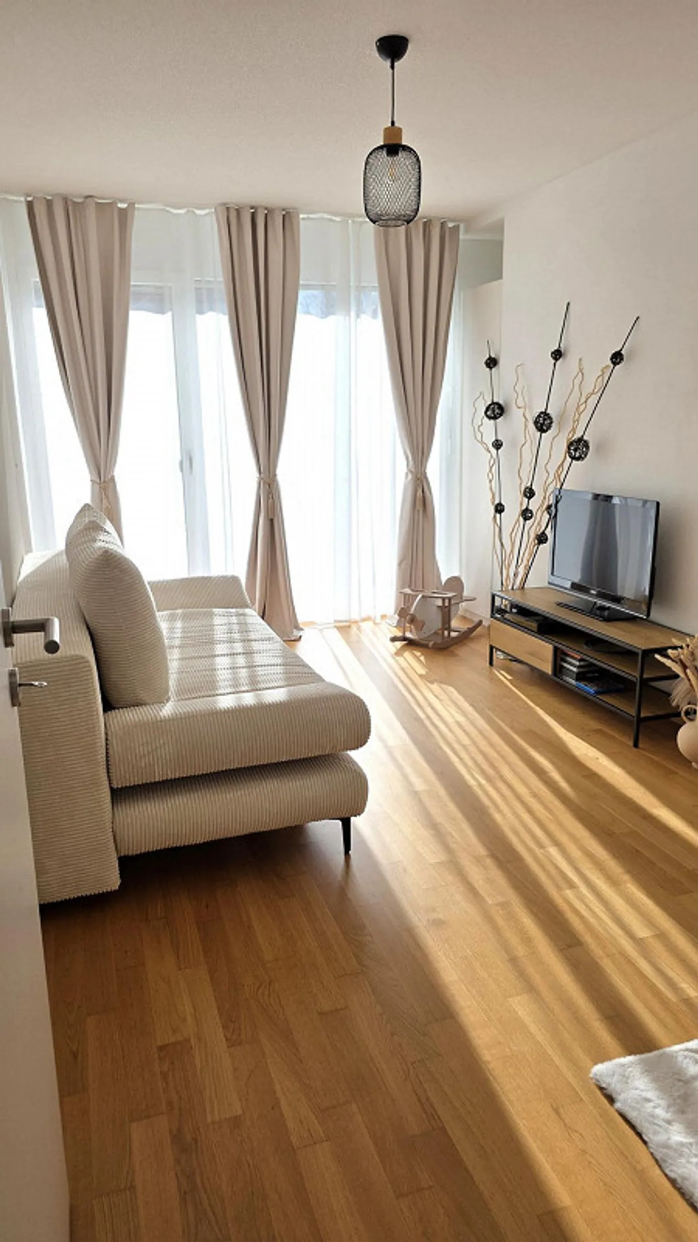 Appartement en terrasse de 5 ½ pièces, presque neuf, avec la plus belle vue sur la vallée du côté ensoleillé - Photo 7 sur 17