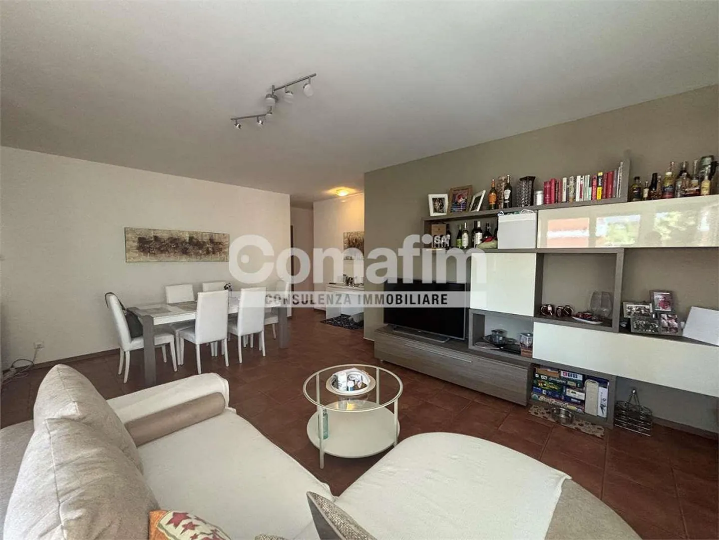 Bright 3.5 rooms - tranquility and convenience just steps from the center - Photo 4 of 13