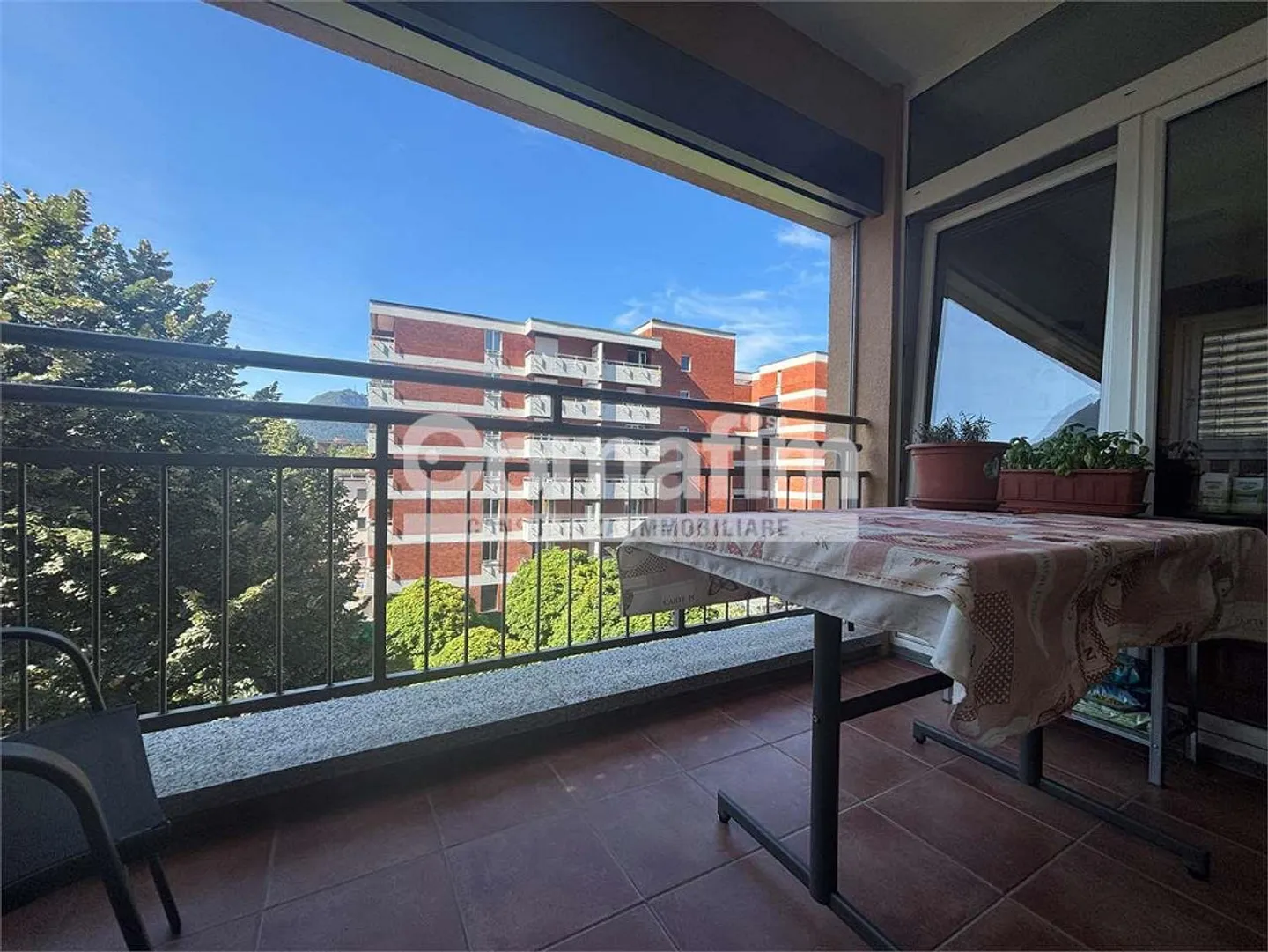 Bright 3.5 rooms - tranquility and convenience just steps from the center - Photo 7 of 13