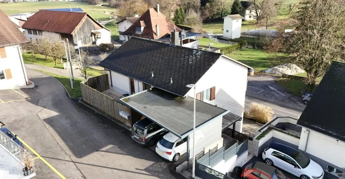 Mischgebäude - Foto 1 von 13
