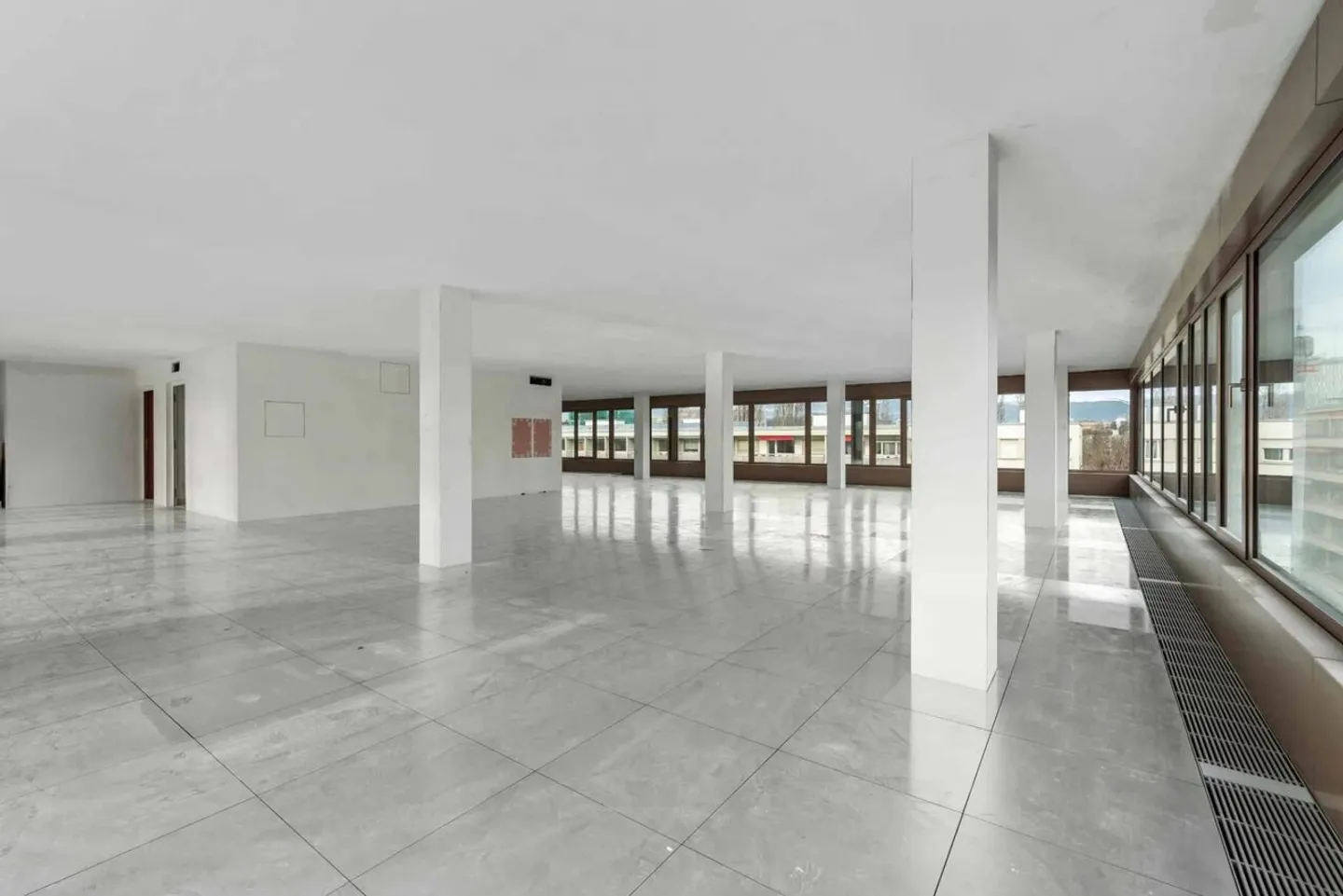 Managed spaces are delivered turnkey in Acacias - Photo 6 of 8