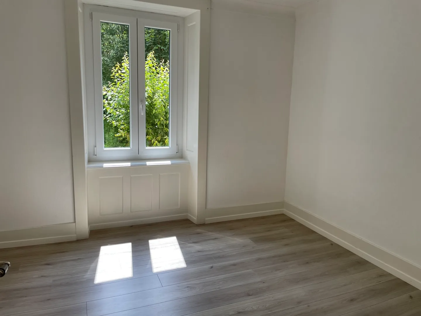 JEANNERET 23, Appartamento 4 Camere 1° Piano Ristrutturato con Balcone - Foto 6 di 10