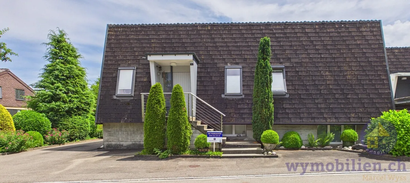 Casa con architettura unica e giardino da sogno - Foto 19 di 21