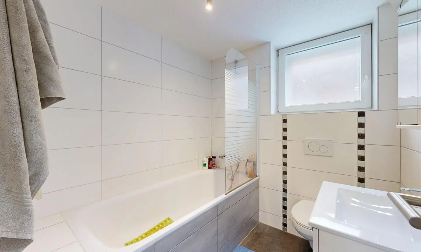 Gebäude mit hervorragender Rendite, vollständig renoviert! - Foto 7 von 11