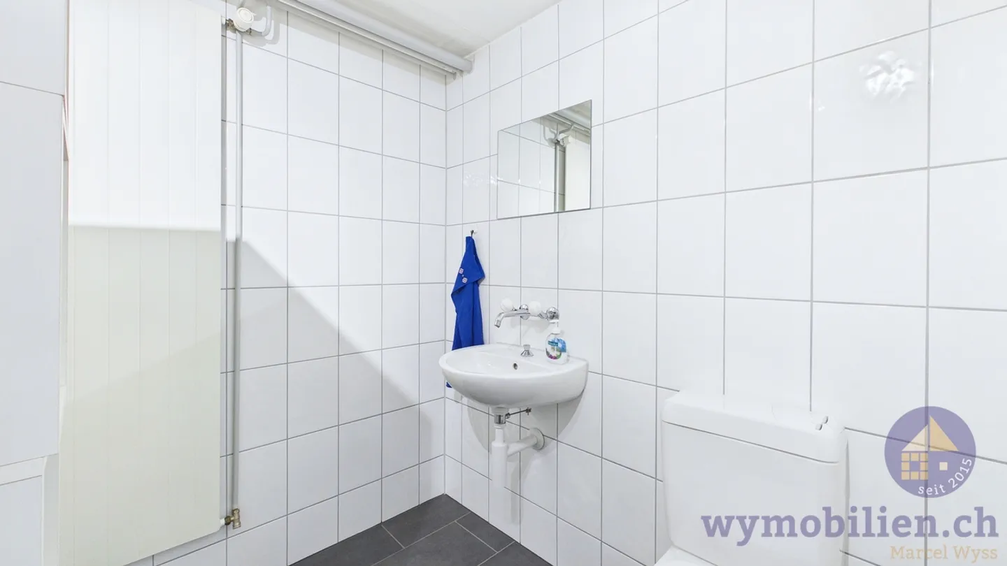 Casa con architettura unica e giardino da sogno - Foto 15 di 21