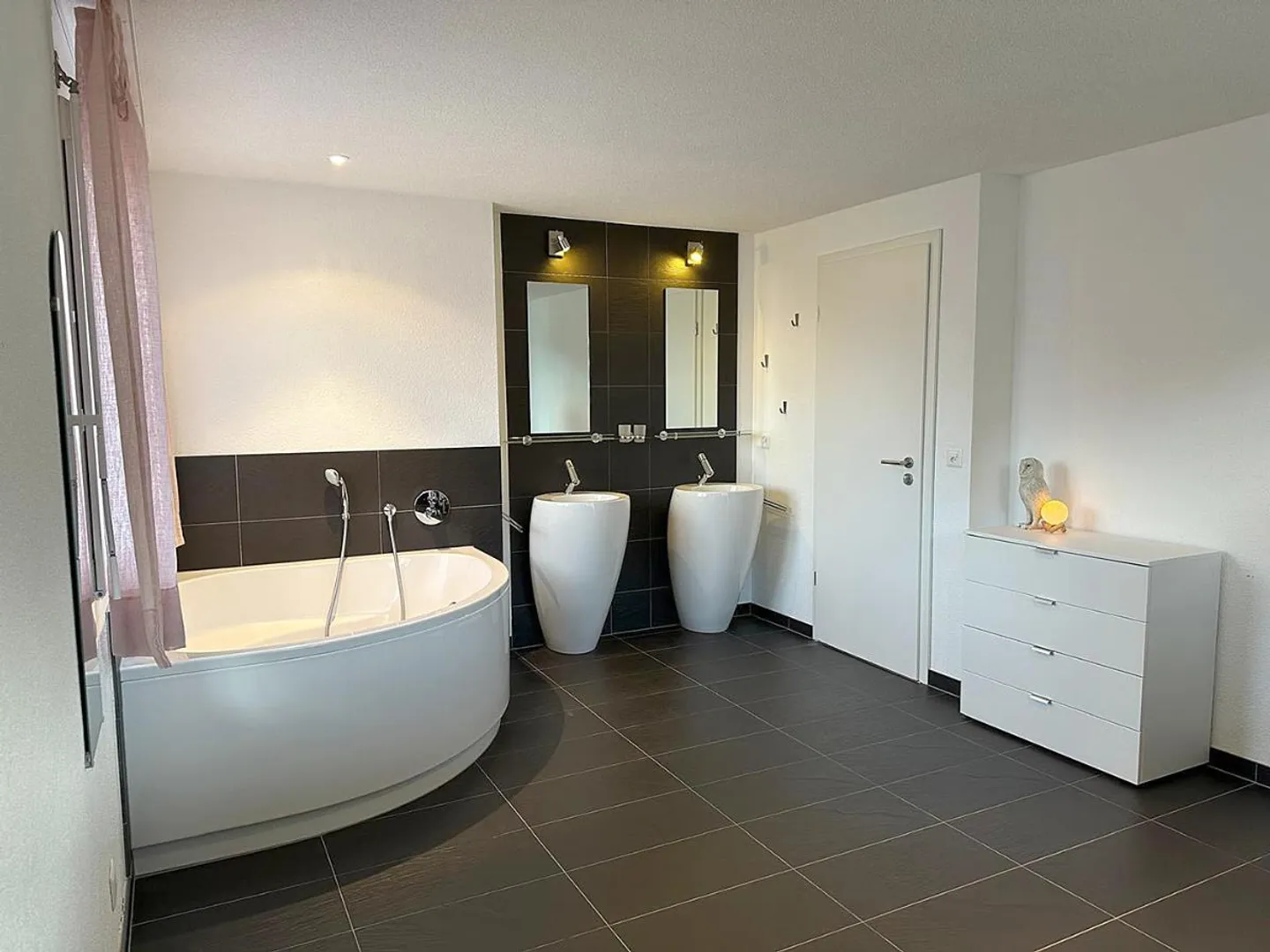 Arena ll A - Photo 7 of 9