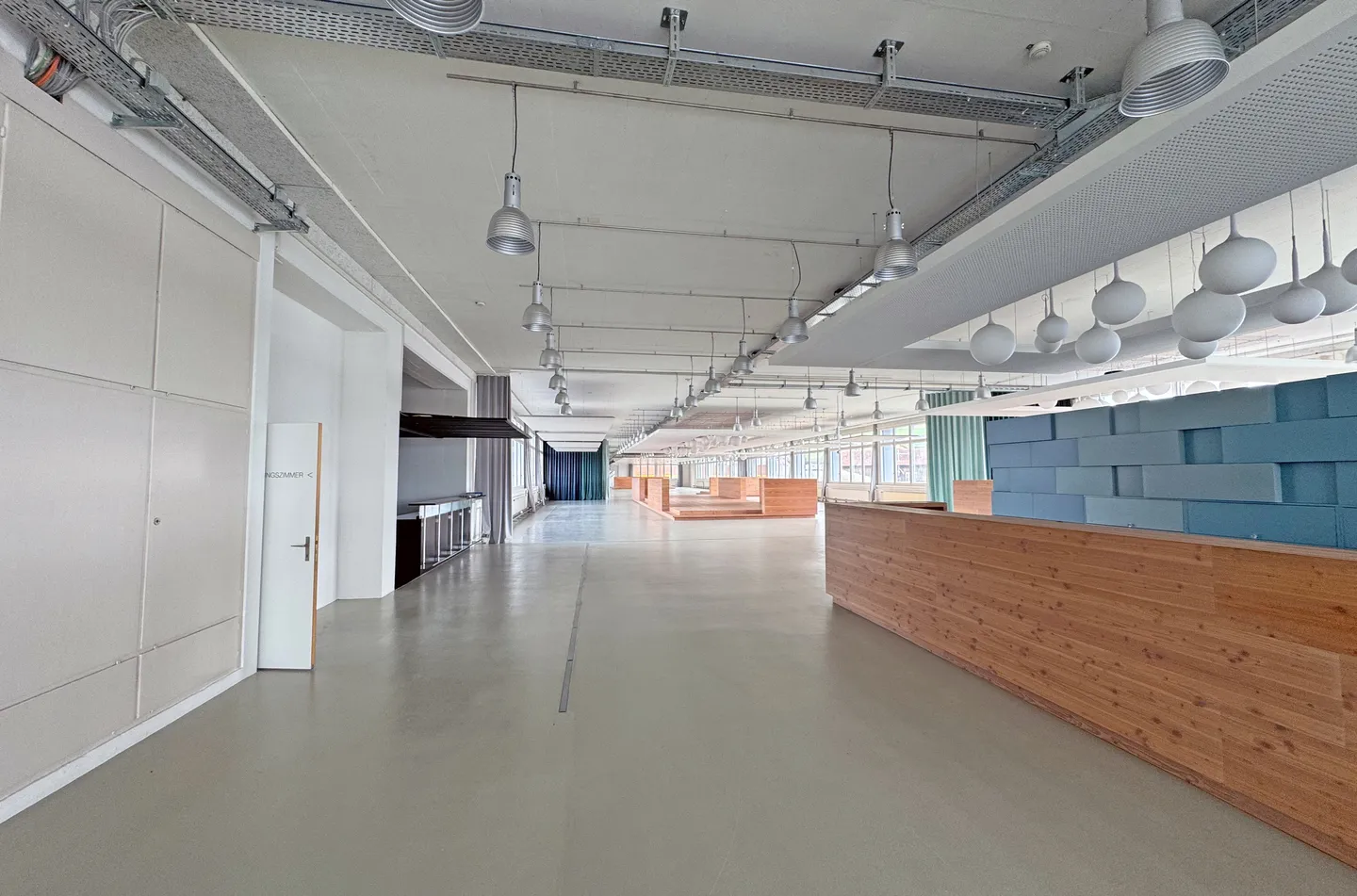 Ufficio/Esposizione/Pratica/Studio ecc. e Posti Auto - Biglen - Foto 3 di 10