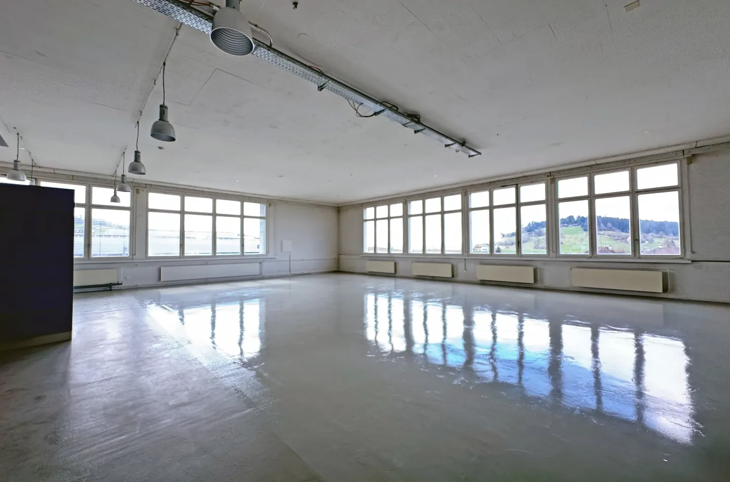 Ufficio/Esposizione/Pratica/Studio ecc. e Posti Auto - Biglen - Foto 5 di 10
