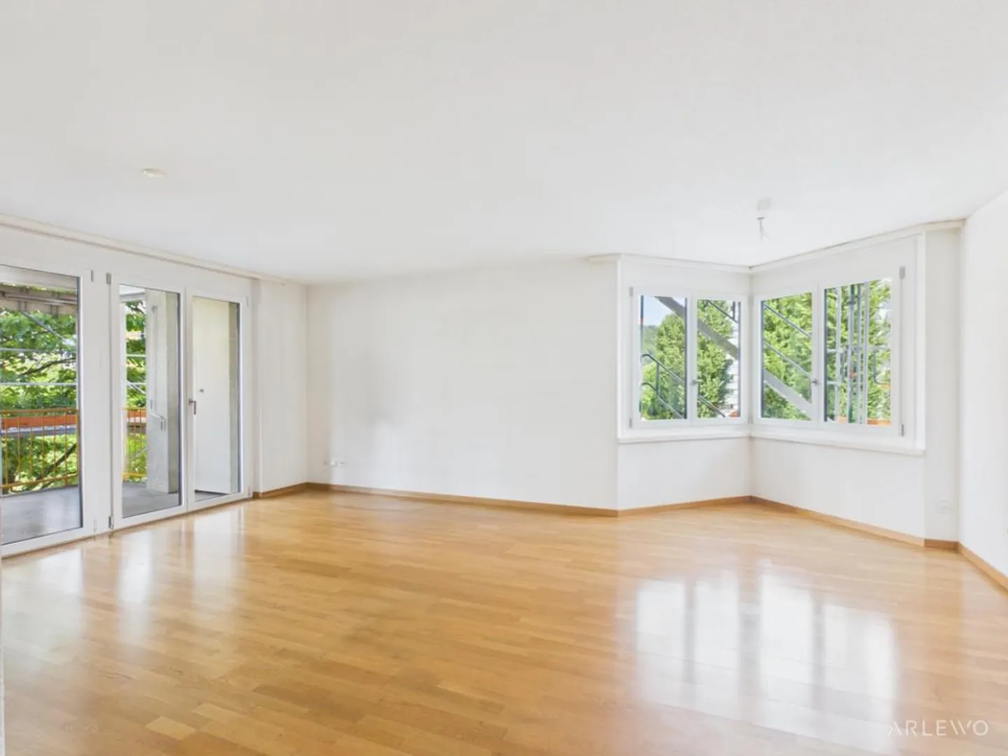 Welcome to Your 4.5-Room Oasis - Photo 4 of 13