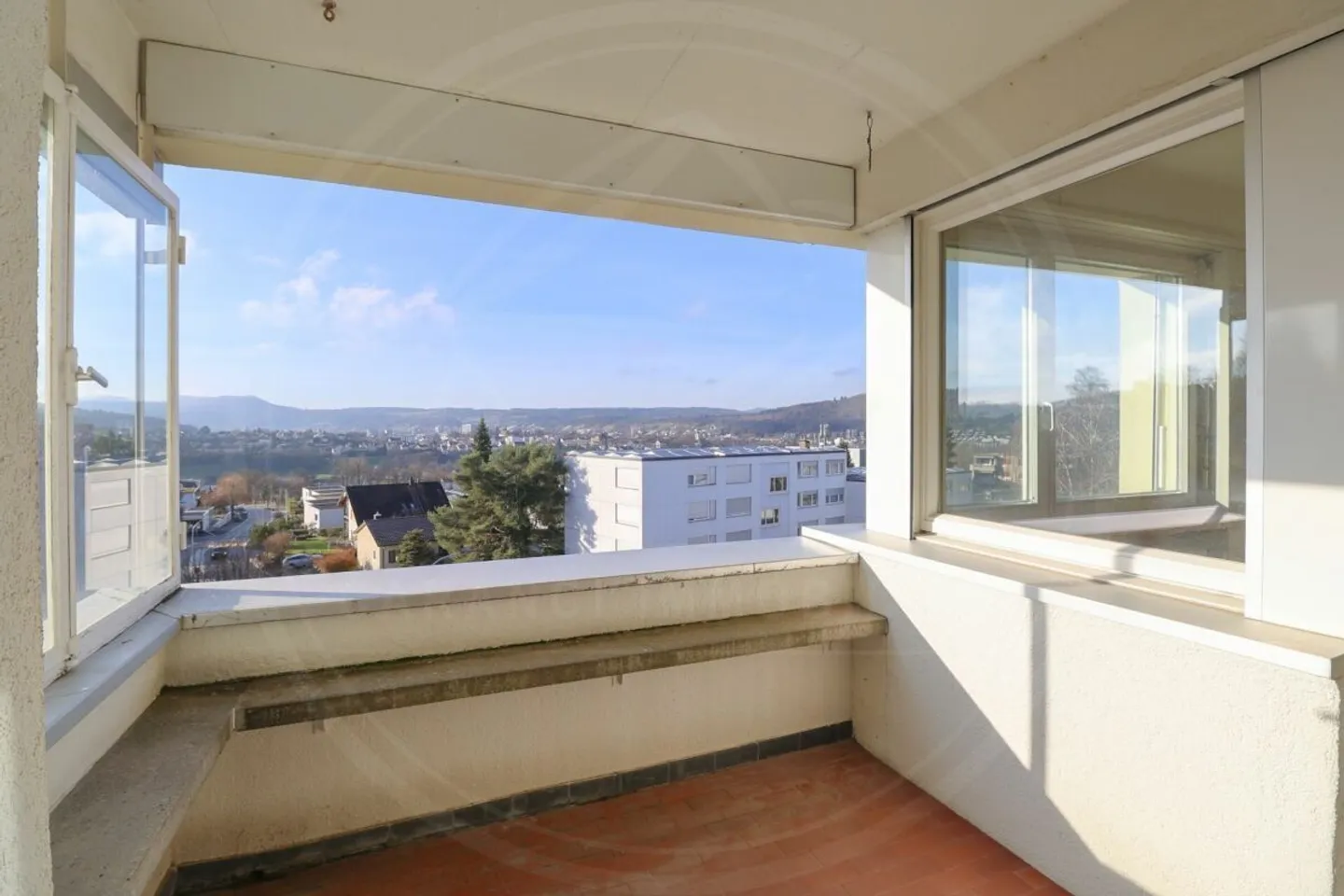 4-room apartment on the 3rd floor with a view and pool - Photo 10 of 11