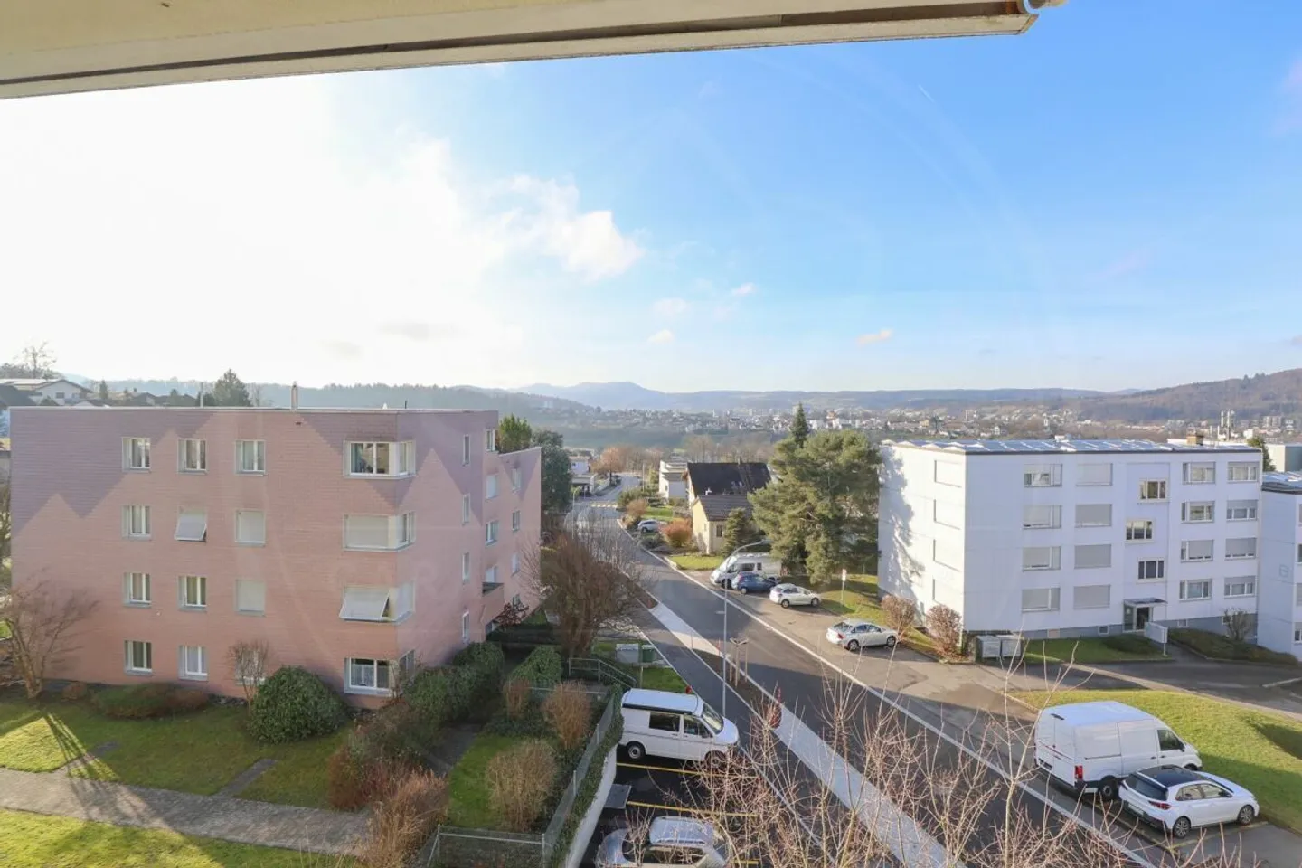 4-room apartment on the 3rd floor with a view and pool - Photo 11 of 11