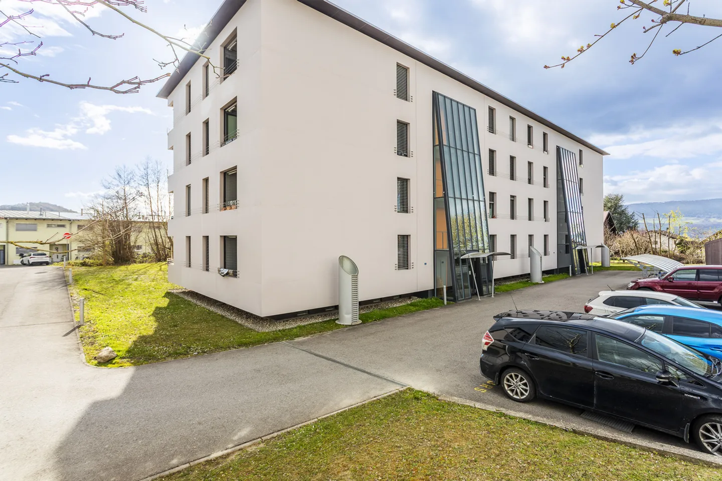 2,5-ZIMMER-WOHNUNG IM 2. STOCK MIT UNTERGRUND-PARKPLATZ - Foto 8 von 8