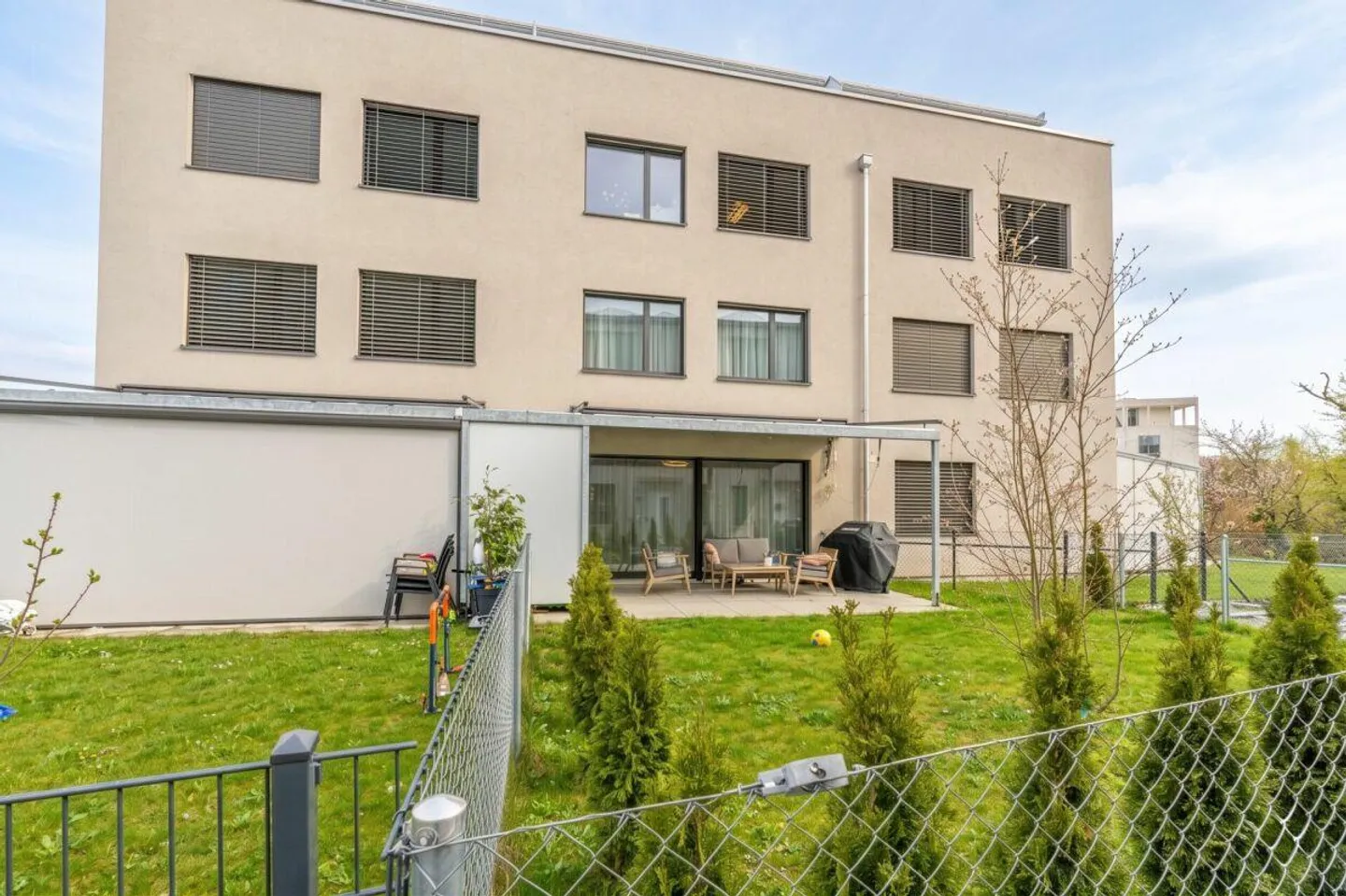 Maison mitoyenne moderne de 7,5 pièces directement dans la zone de loisirs naturelle de la Töss - Photo 9 sur 21