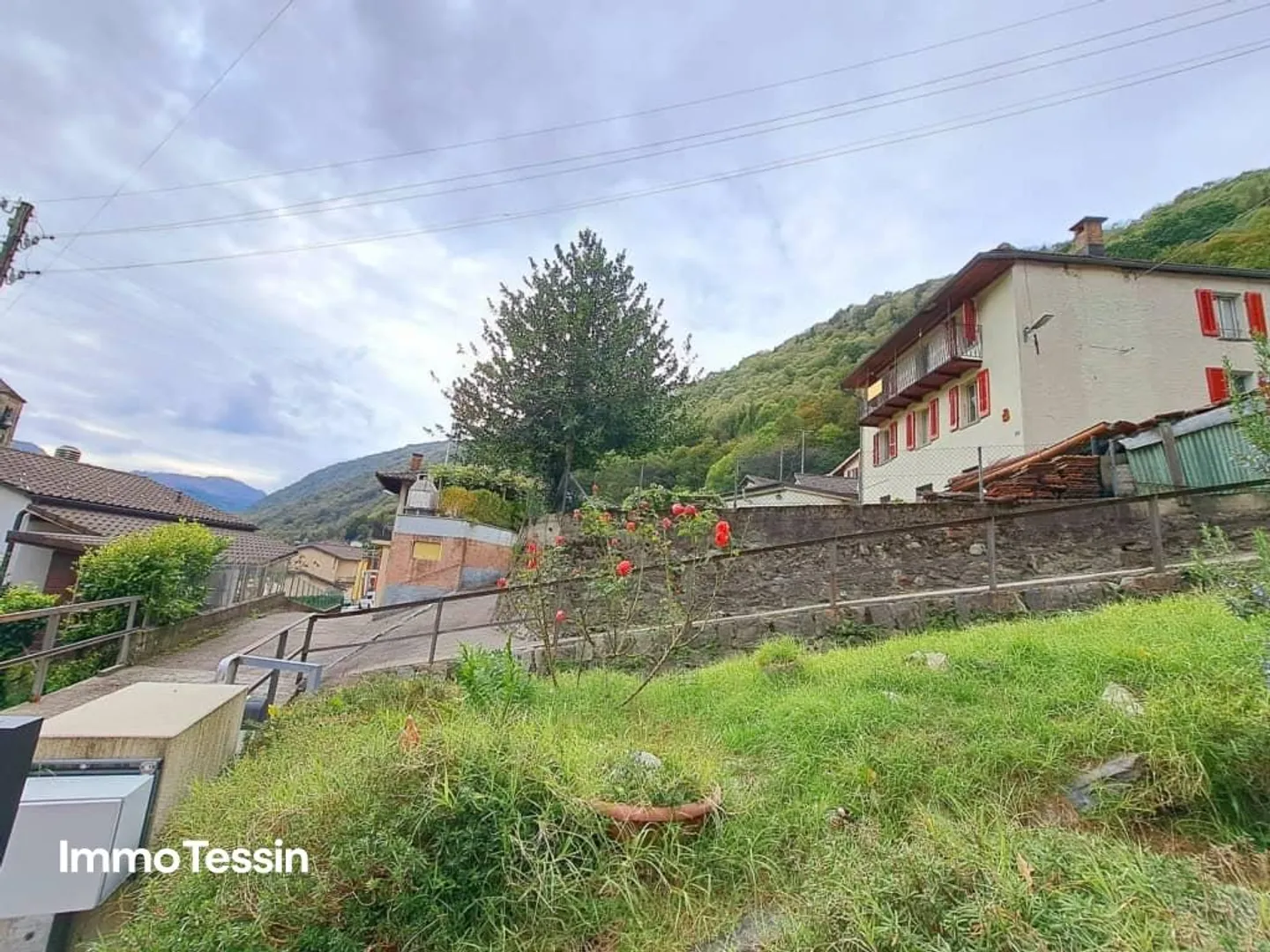 Charming Ticino House with Large Garden, Grottino & Panoramic Views - Photo 2 of 13