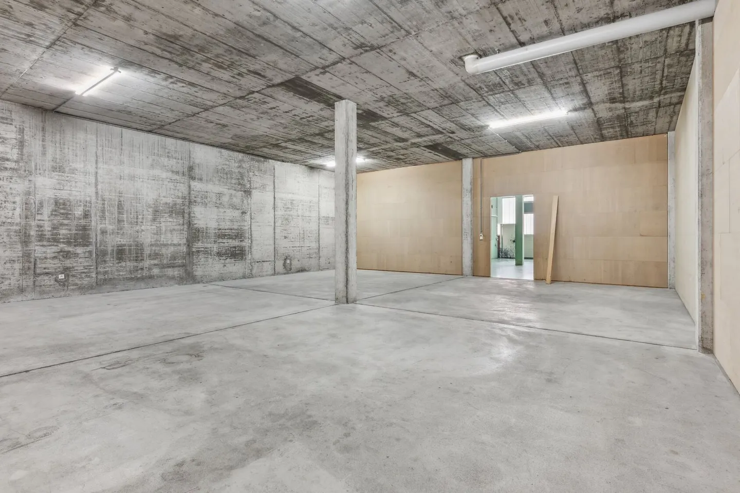 Edificio ad uso misto in affitto - Foto 7 di 9