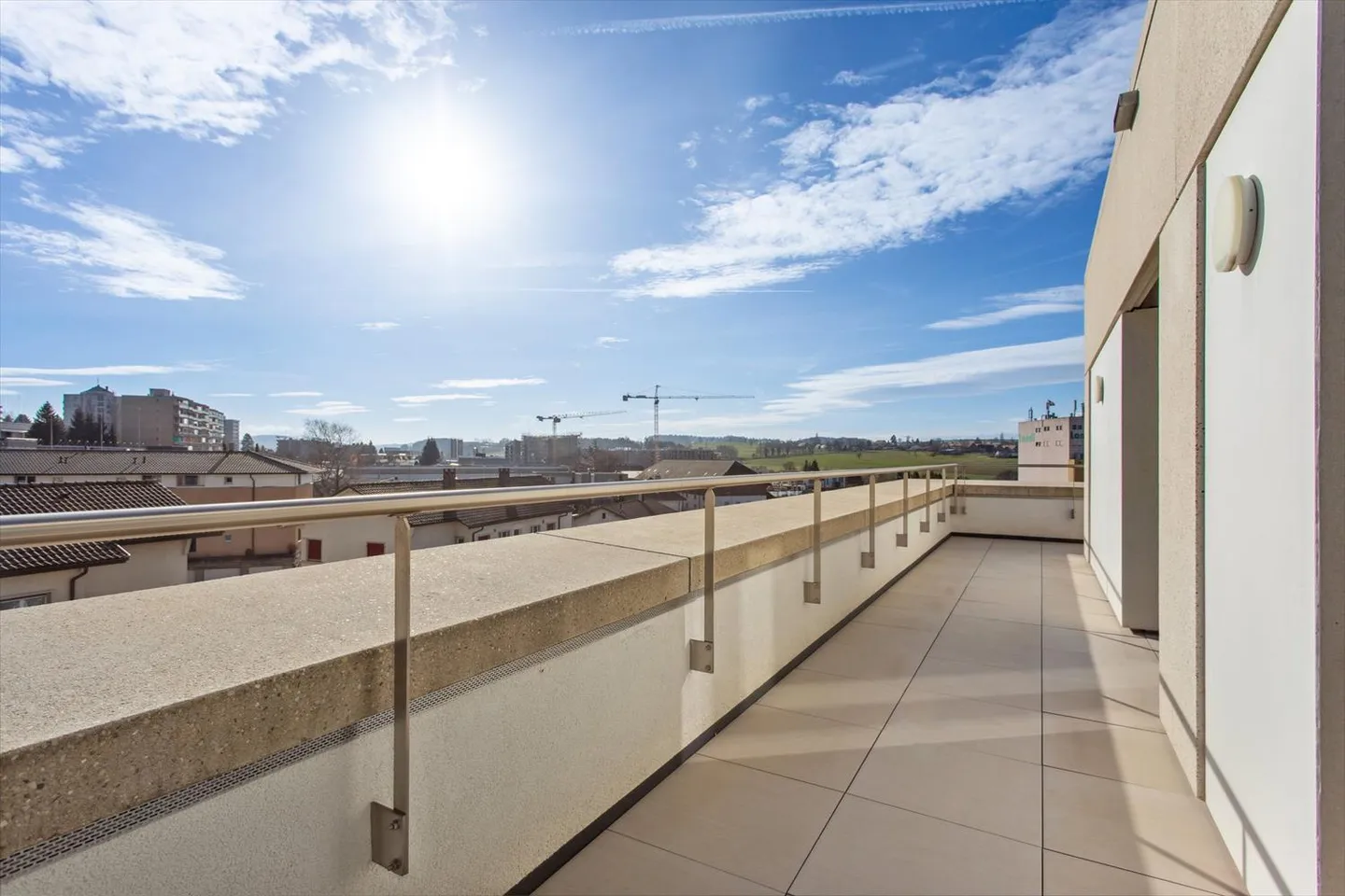 Magnifico attico di 5 stanze con terrazza - Foto 1 di 13