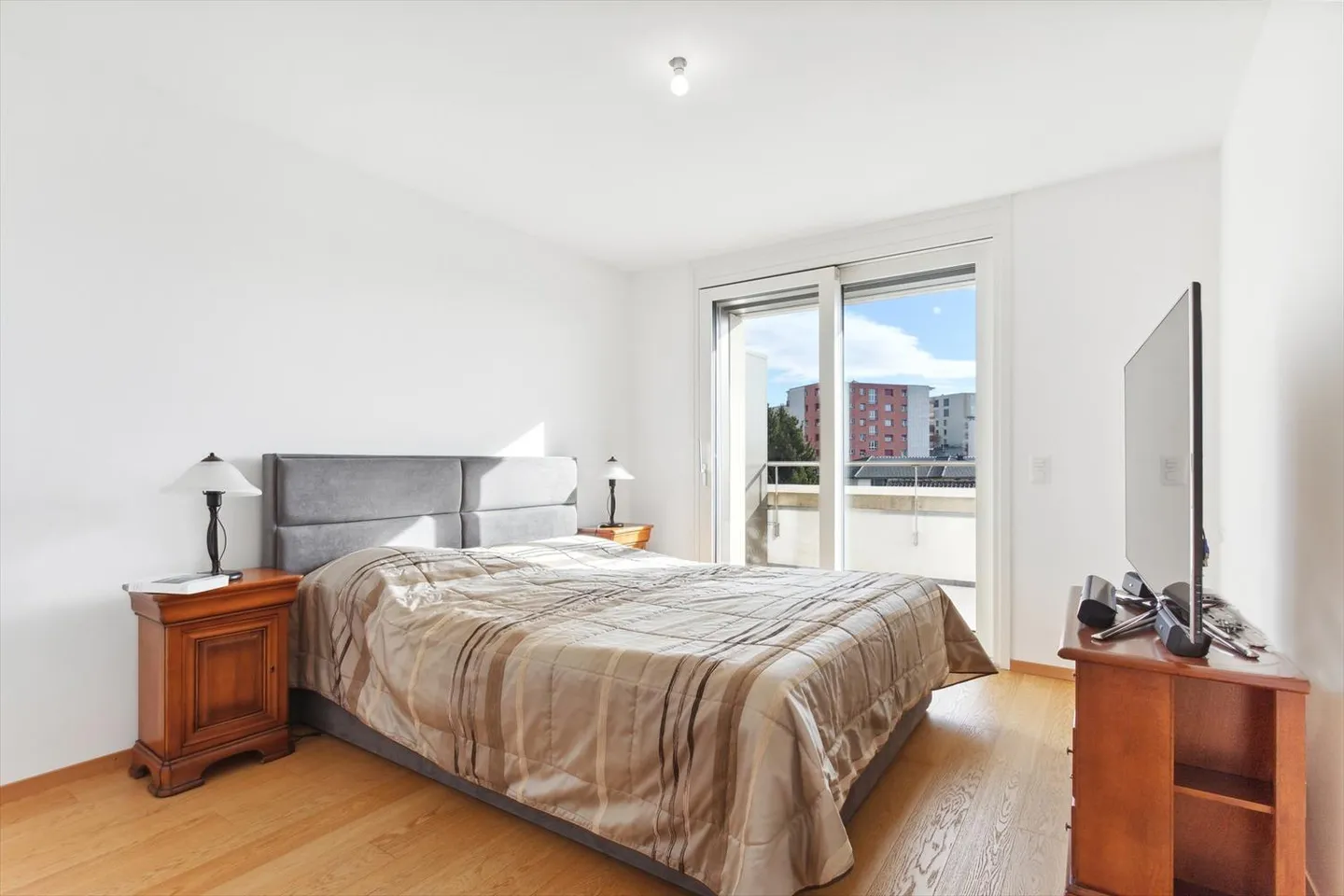 Magnifico attico di 5 stanze con terrazza - Foto 6 di 13