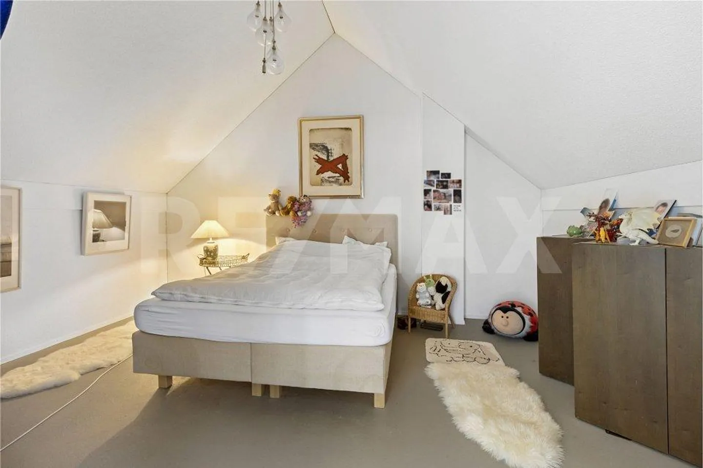 4 ½-Room Maisonette Apartment, Bright, Modern and with Two Balconies - Photo 11 of 13