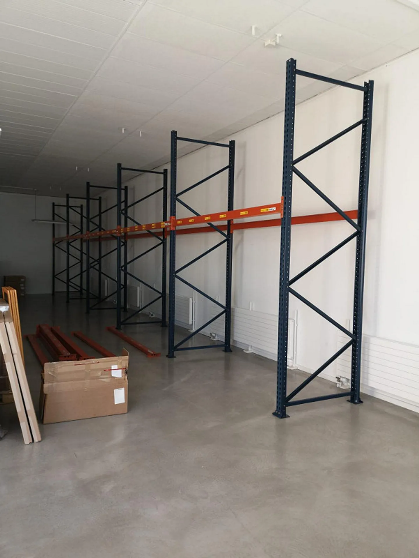 Gewerbehalle - Foto 2 von 11