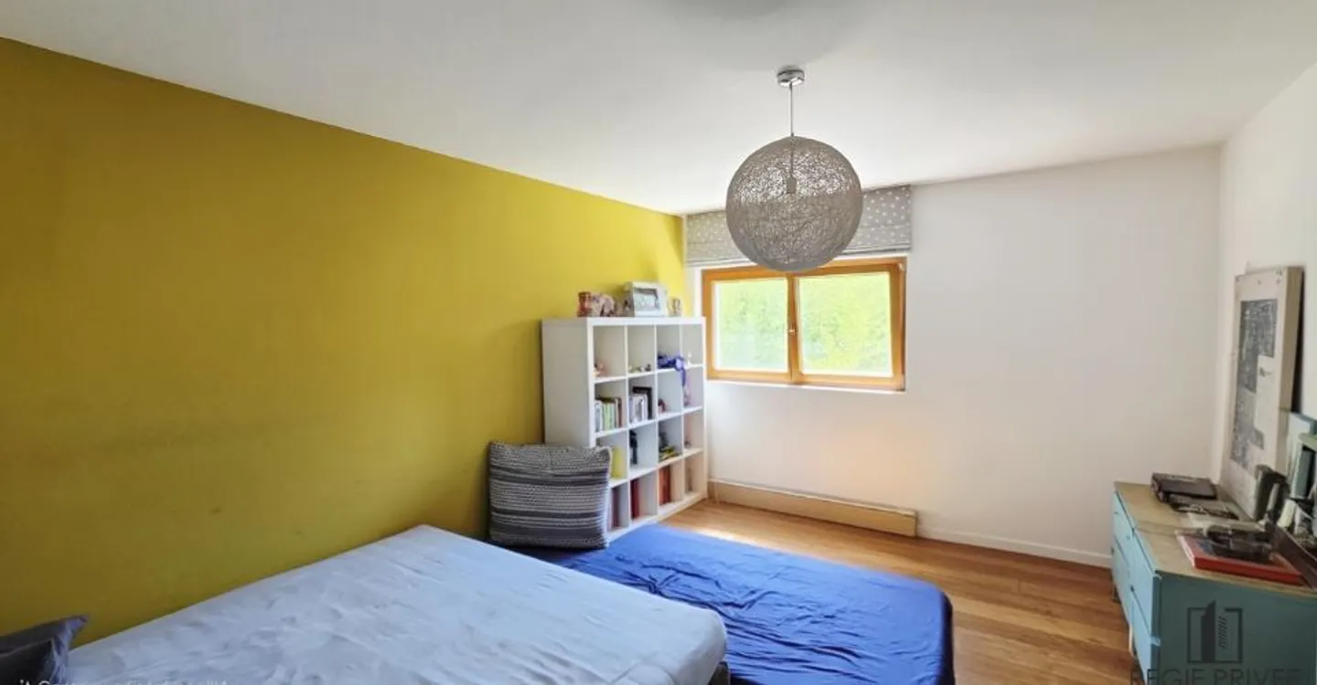 Maison familiale charmante avec piscine - Photo 9 sur 11