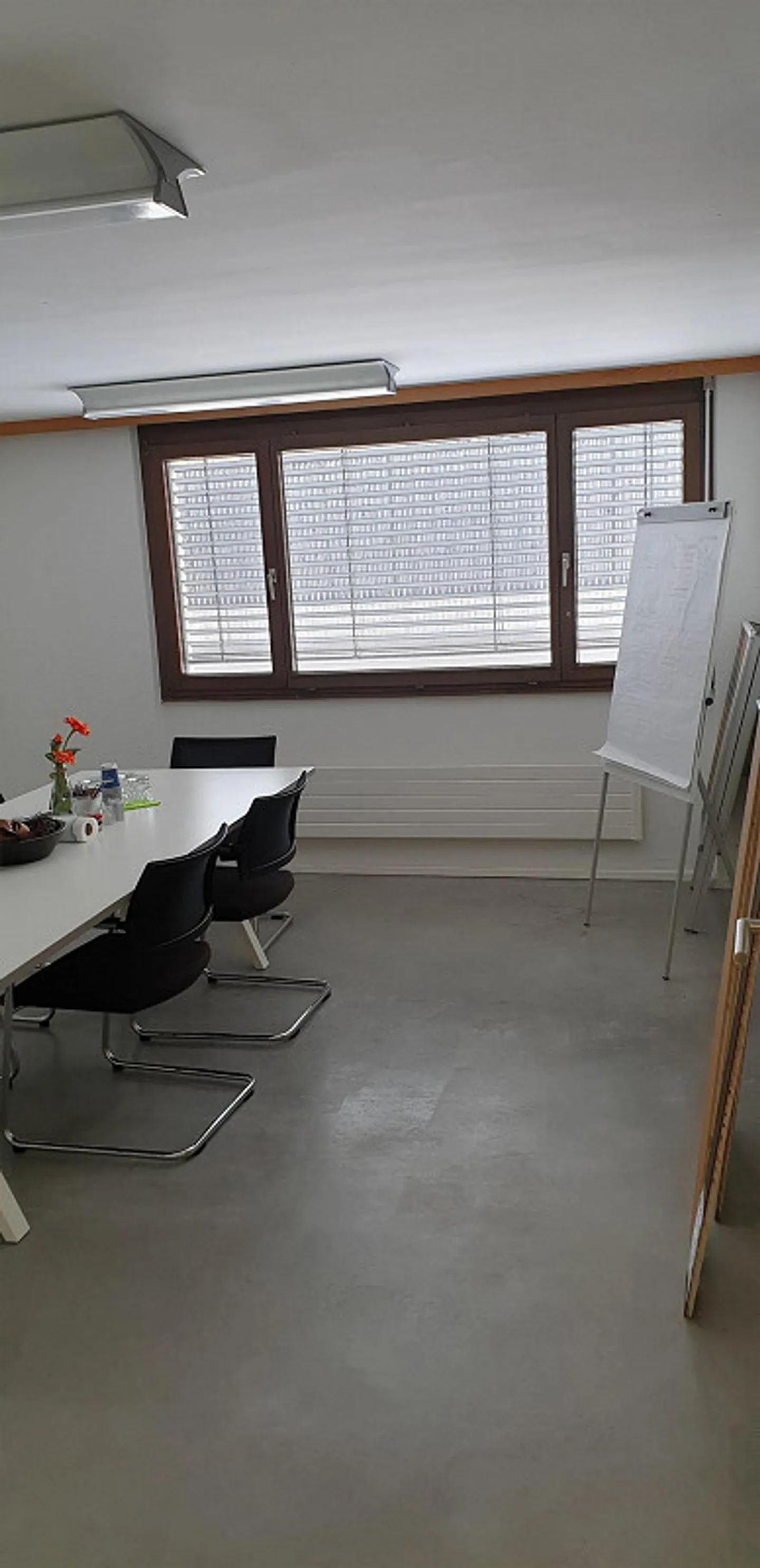 Gewerbehalle - Foto 3 von 11