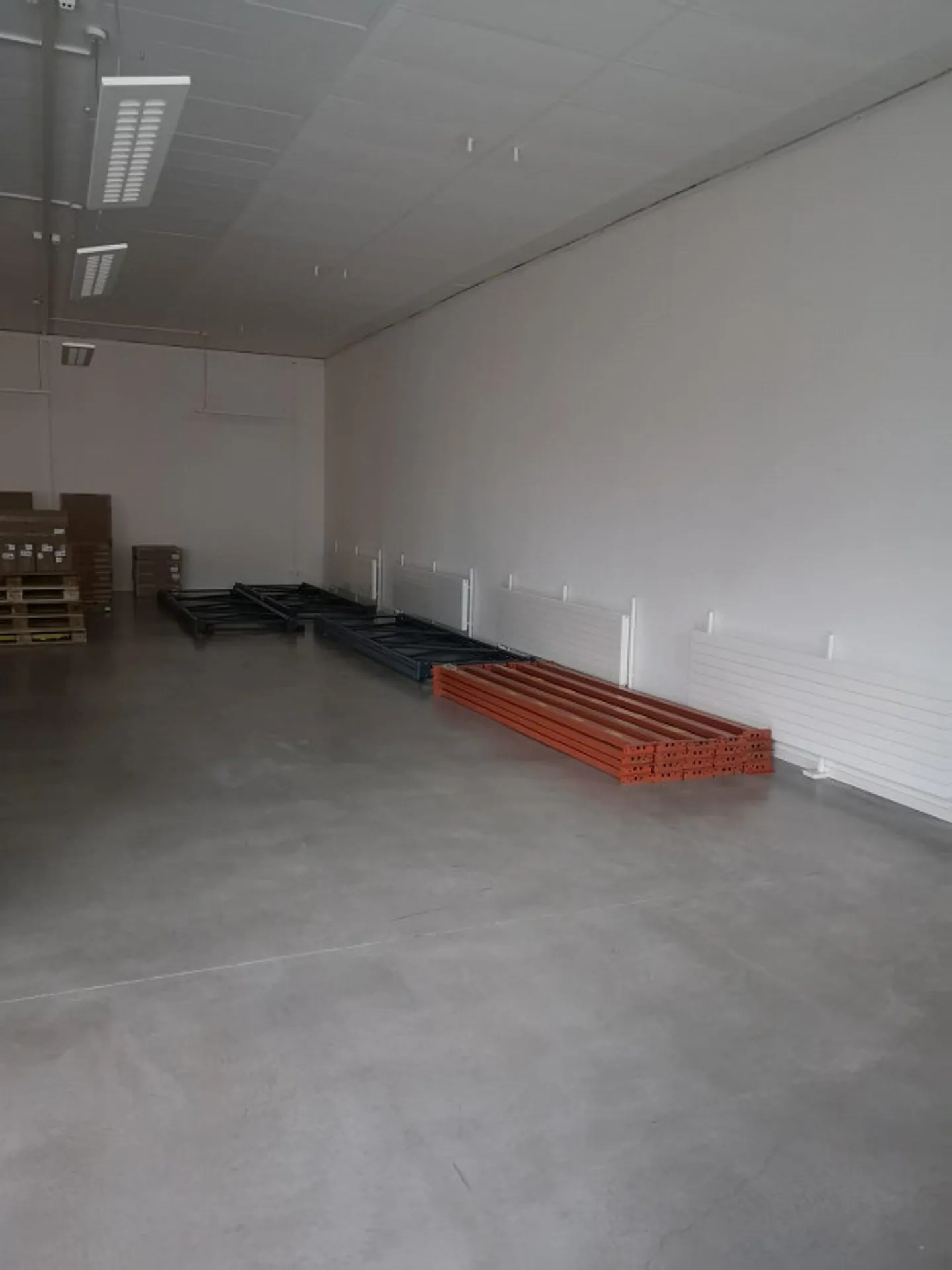 Gewerbehalle - Foto 4 von 11