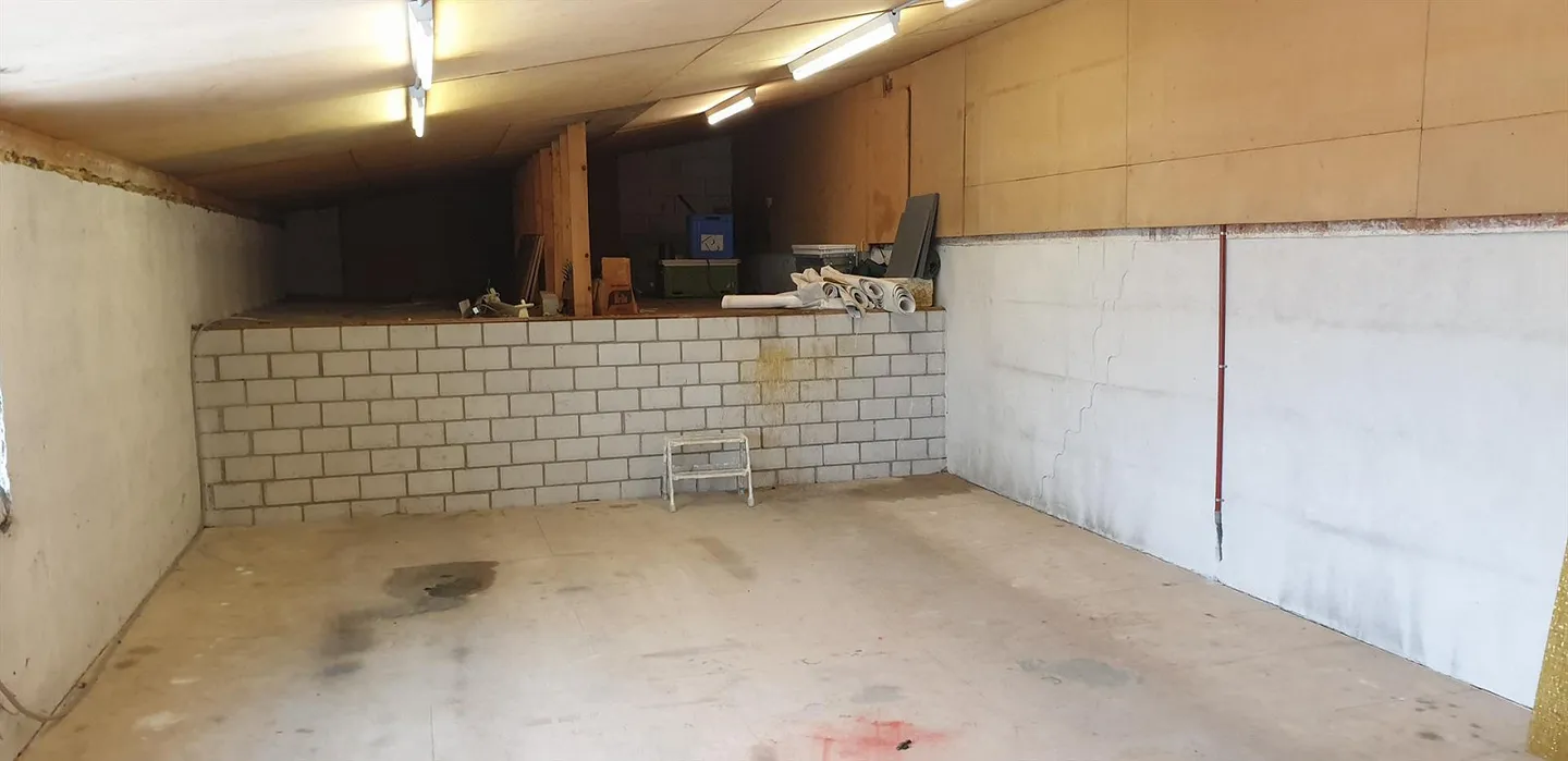 Gewerbehalle - Foto 7 von 11