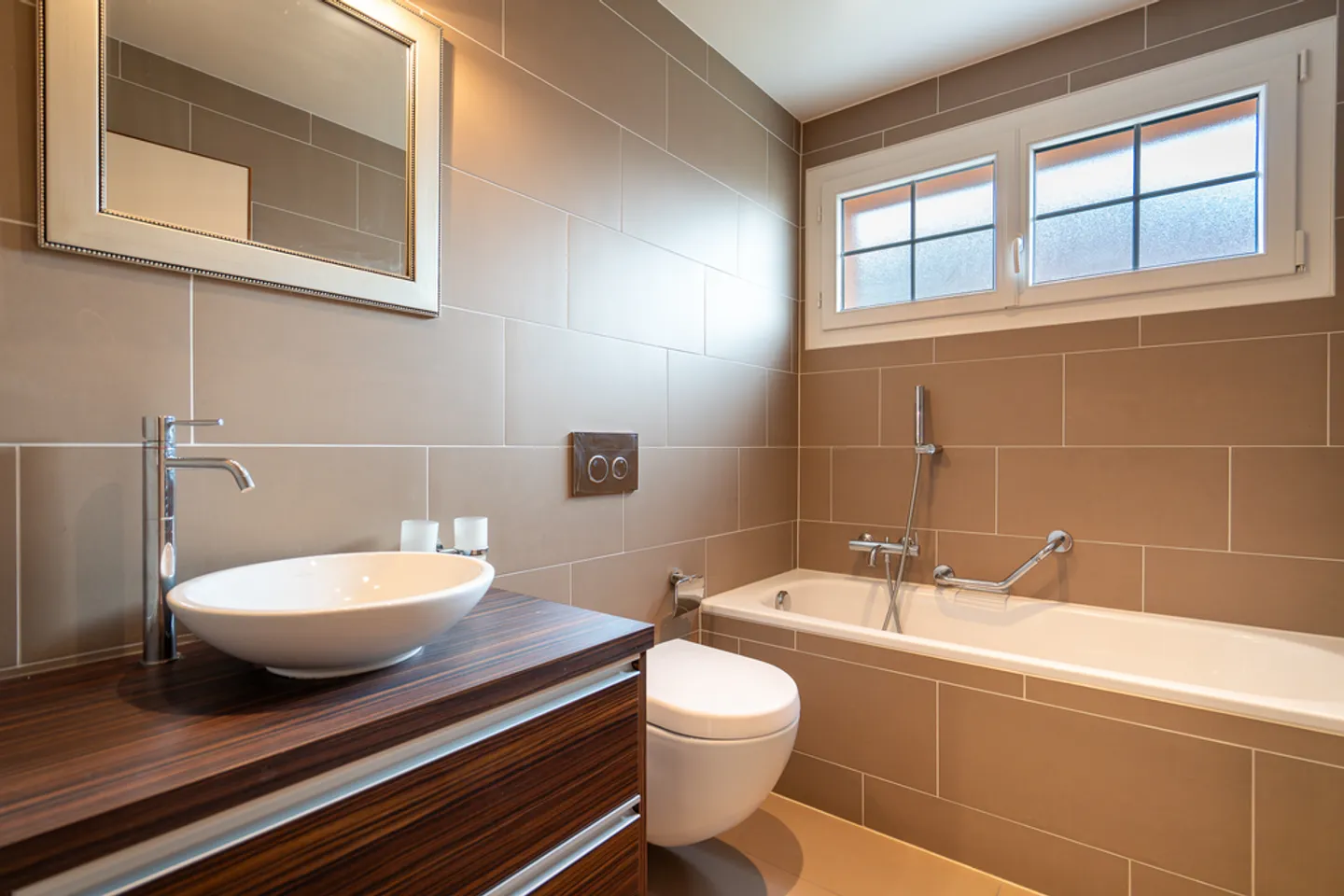 Charming Apartment with Pool - Photo 6 of 6