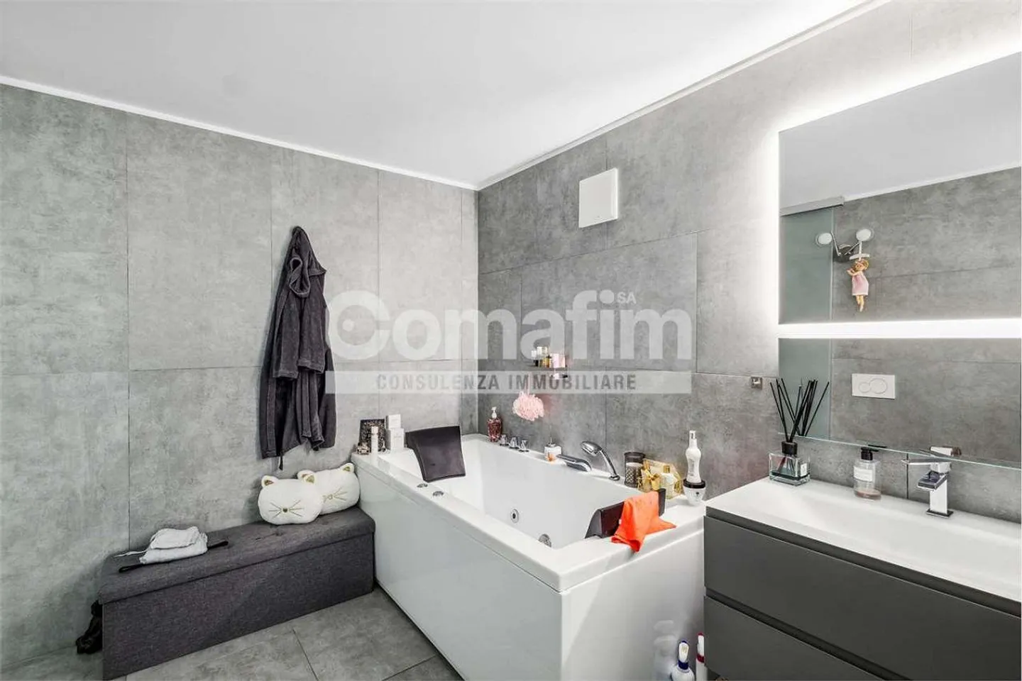 Adjacent House with 5.5 Rooms in Paradiso - Photo 9 of 10