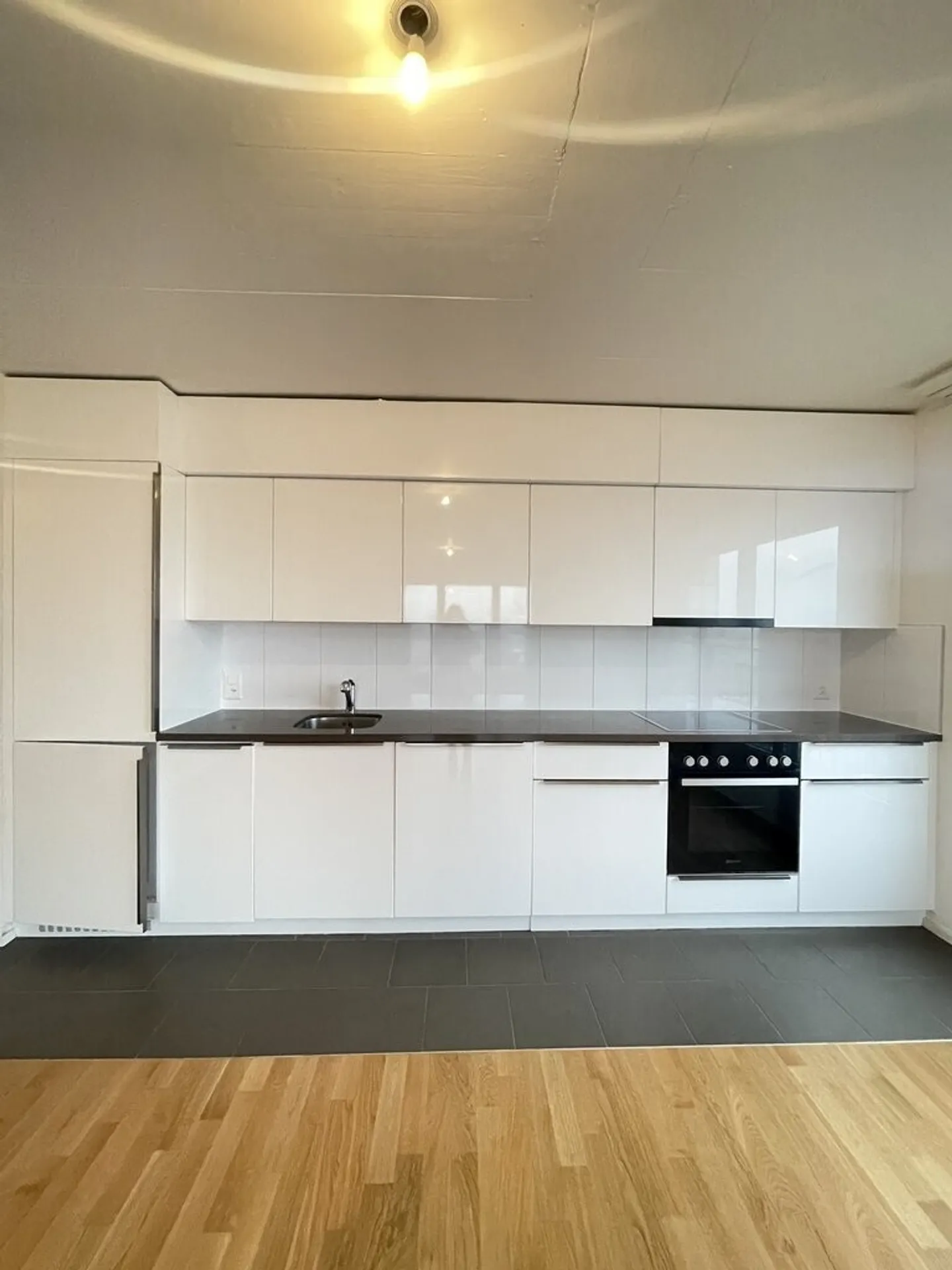 Grab! Apartment located in the heart of Fribourg! - Photo 4 of 8