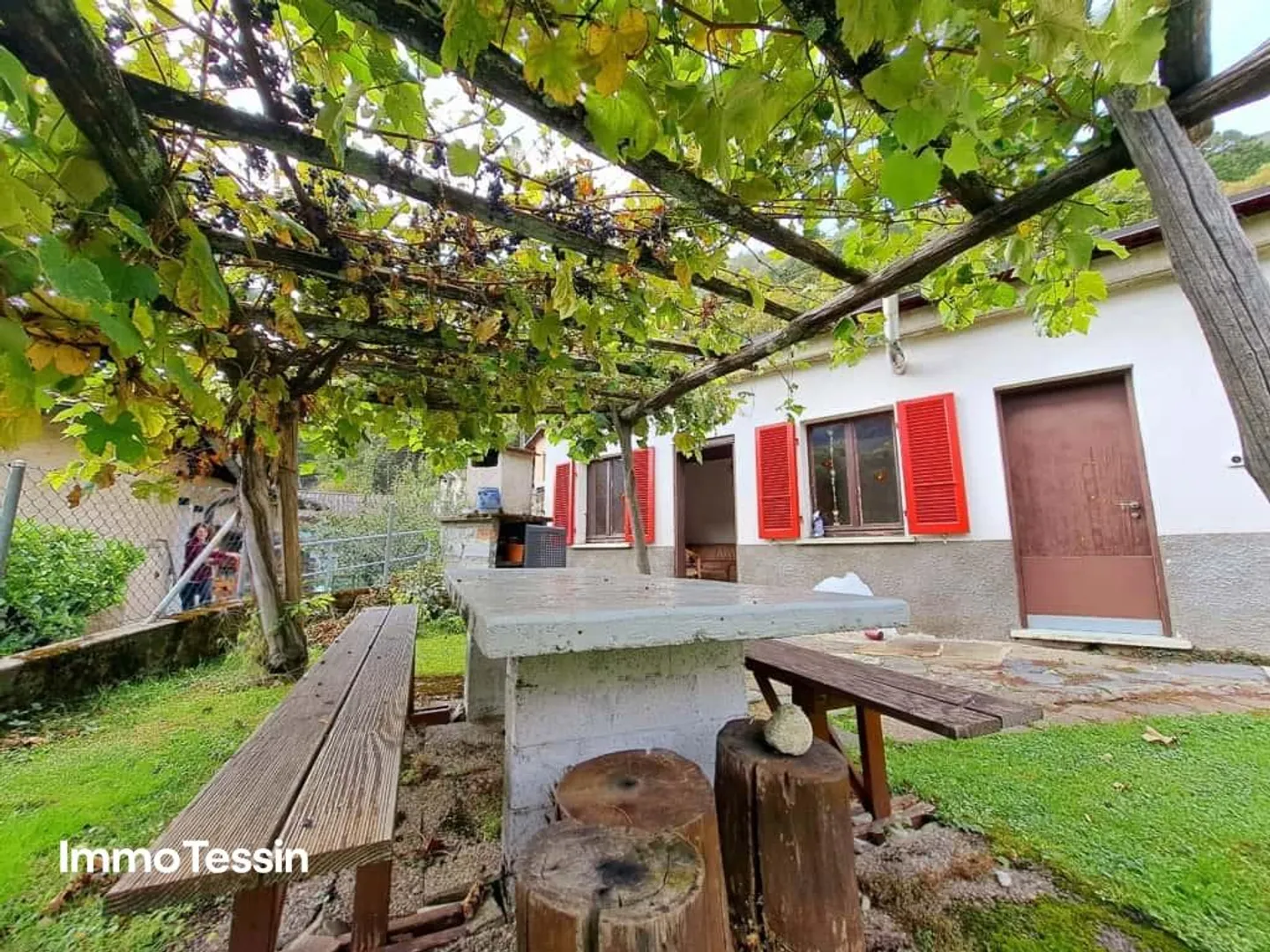 Charming Ticino House with Large Garden, Grottino & Panoramic Views - Photo 4 of 13